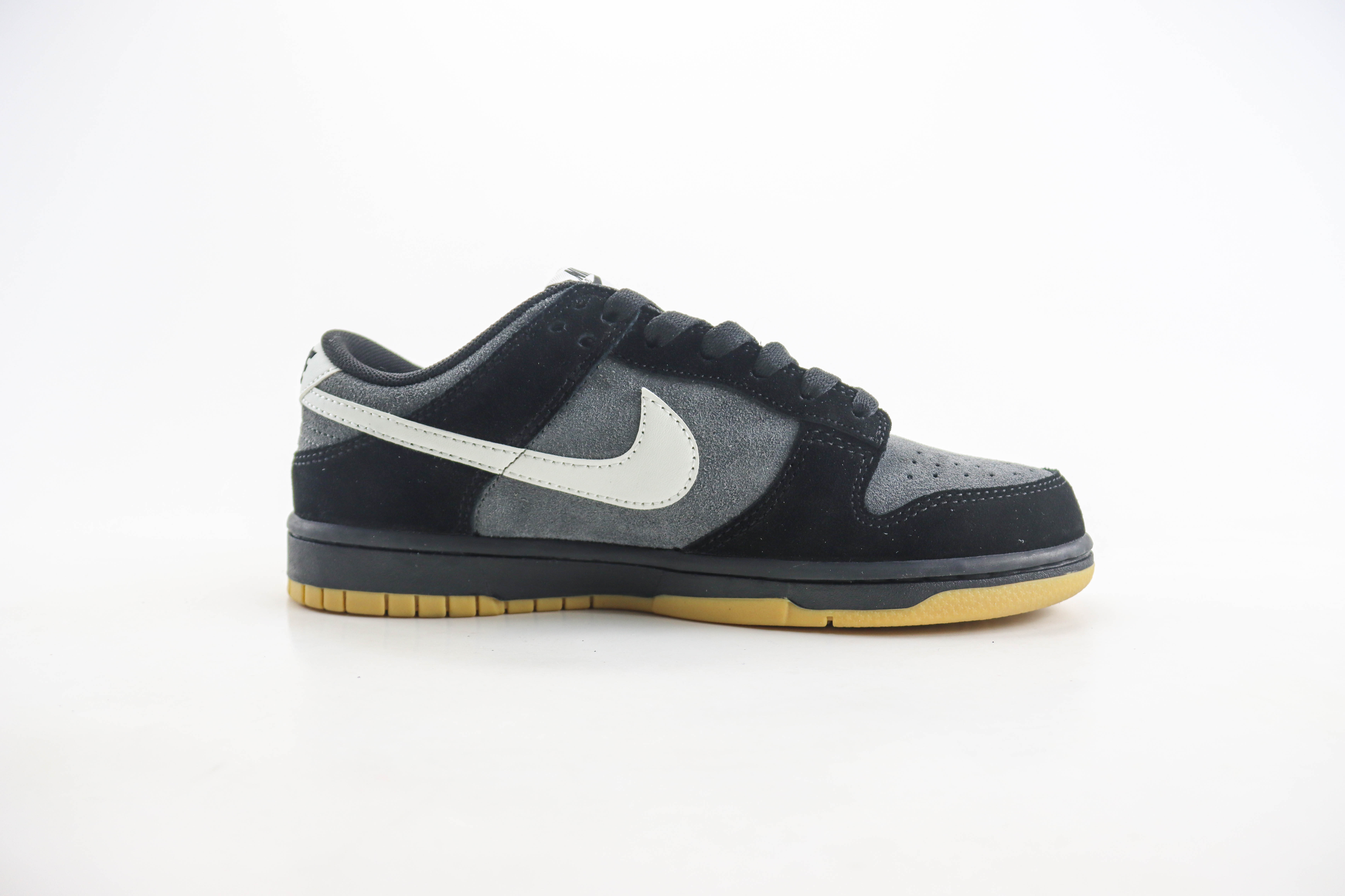 Nike Dunk Low SE 'Black Anthracite'