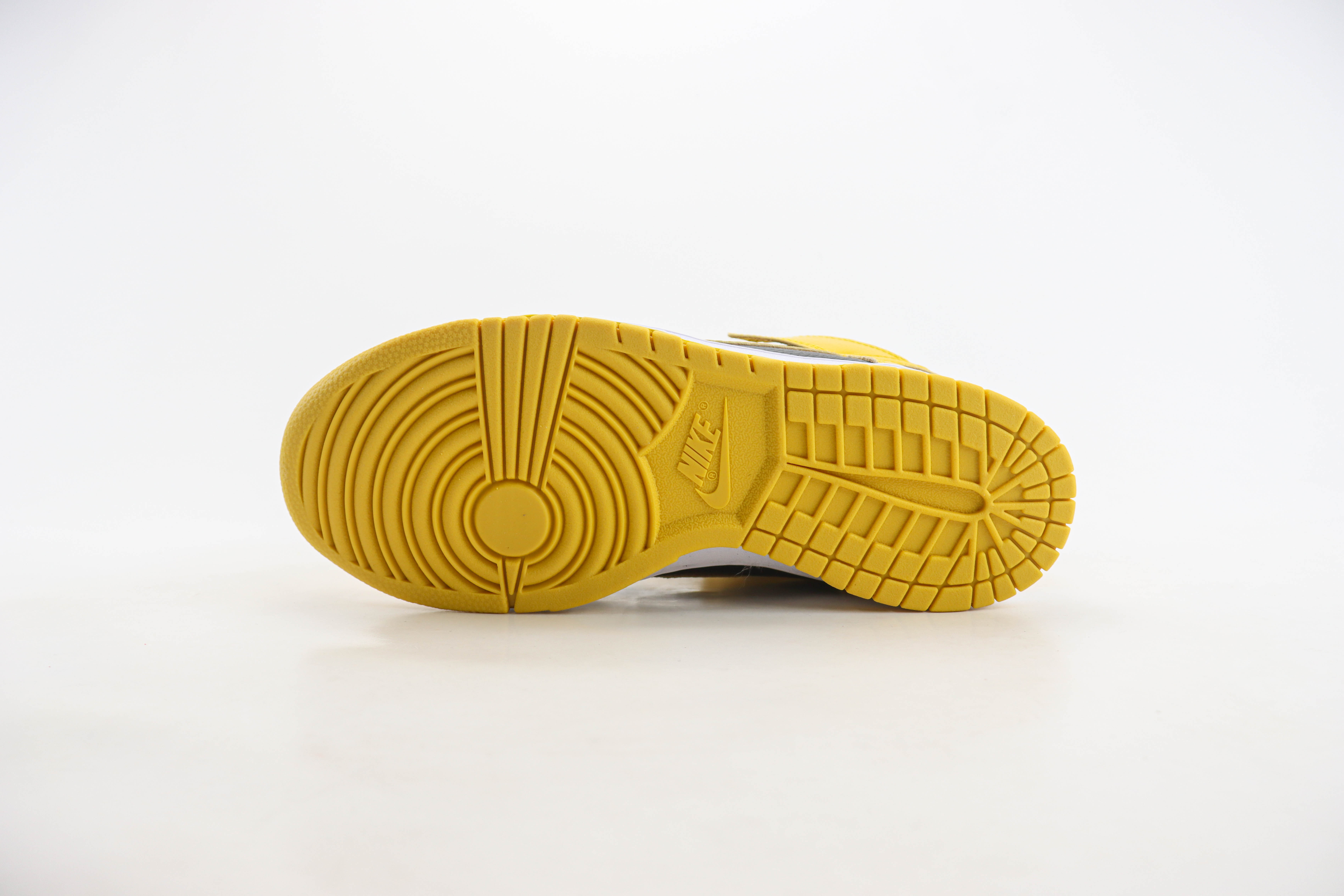 Nike Dunk High Wu-Tang Edition