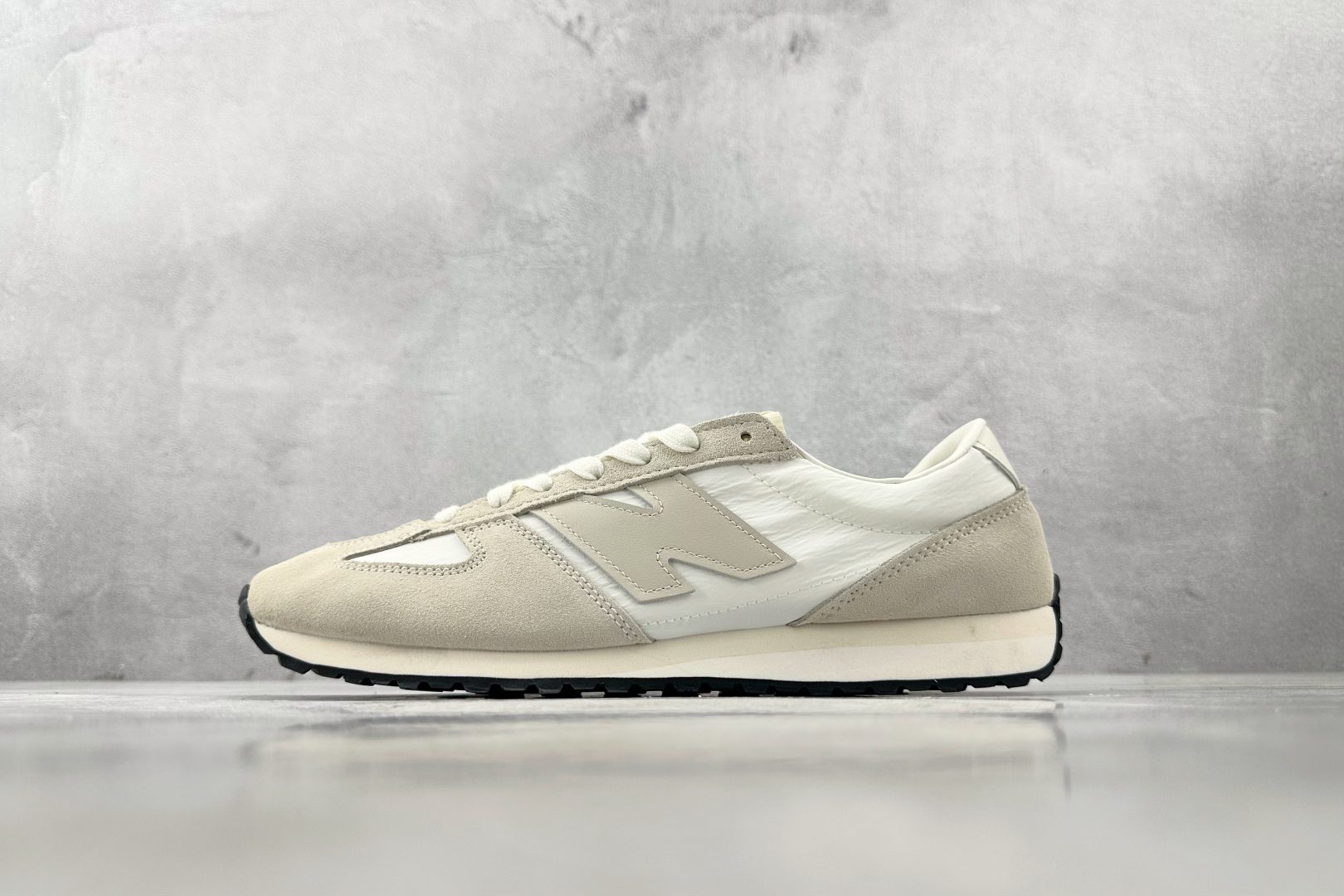 New Balance 471 Classic beige 