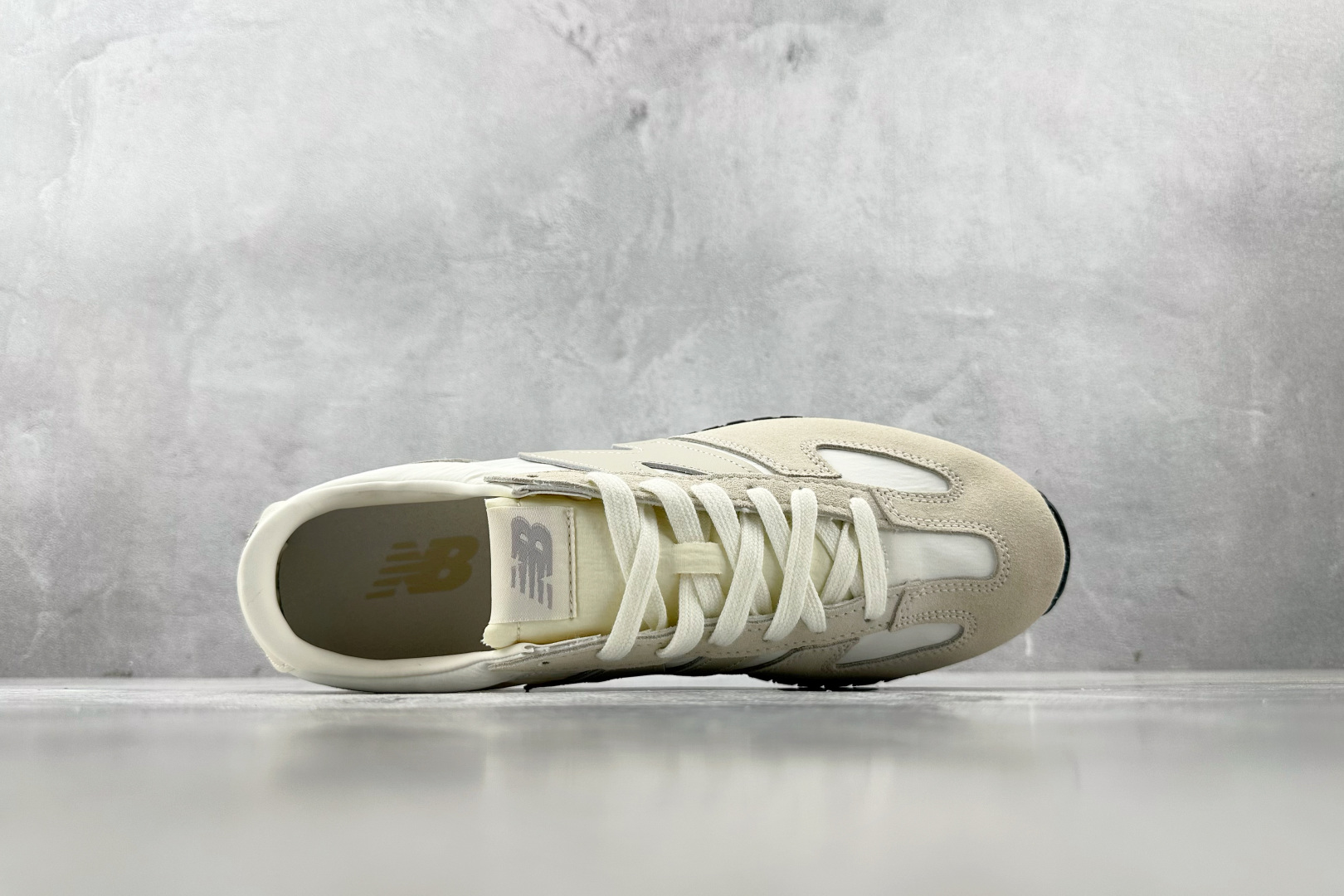 New Balance 471 Classic beige 