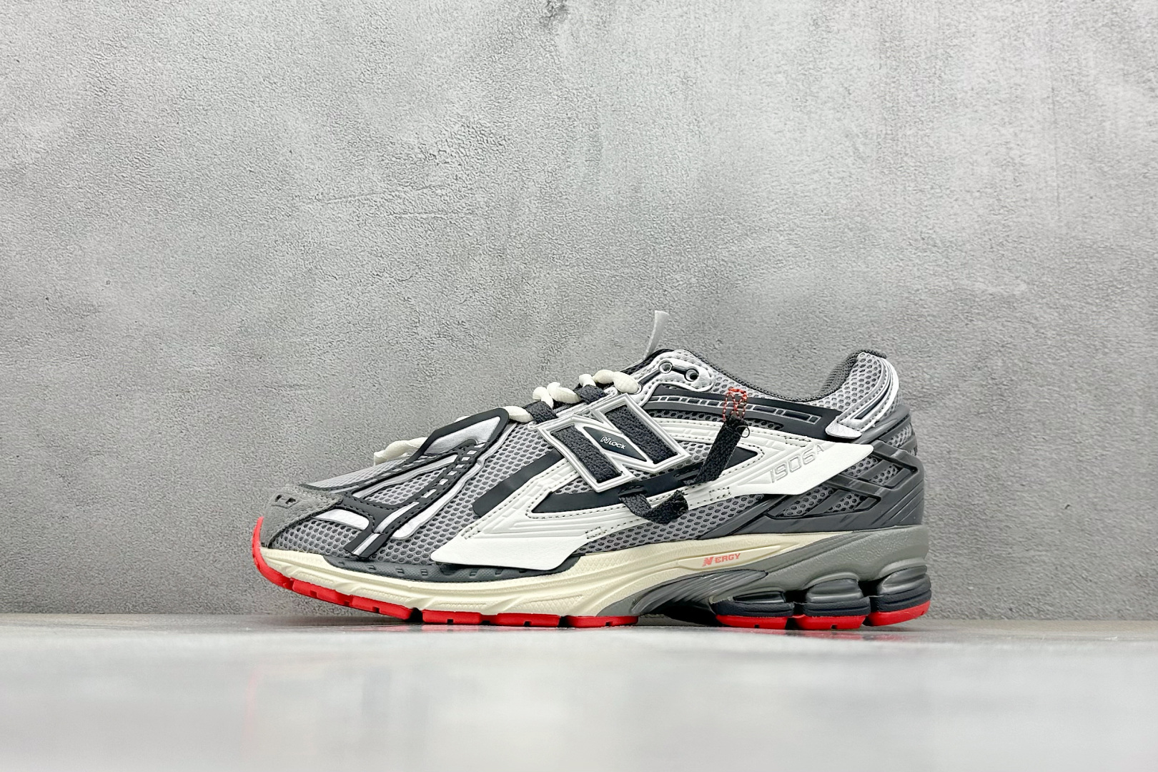 New Balance 1906A Slate grey with raincloud and drift red