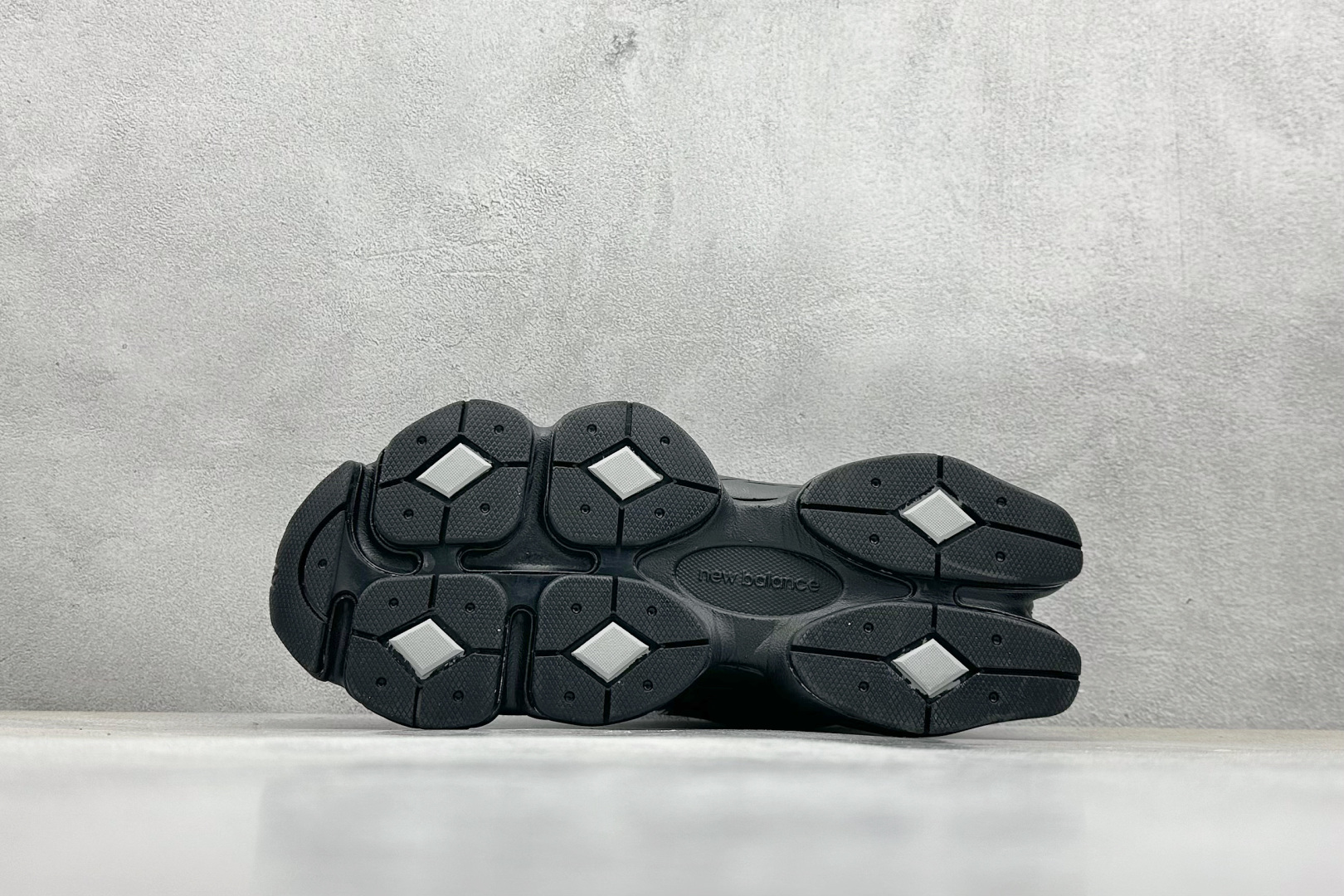 New Balance 9060 'Sea stone with Black'