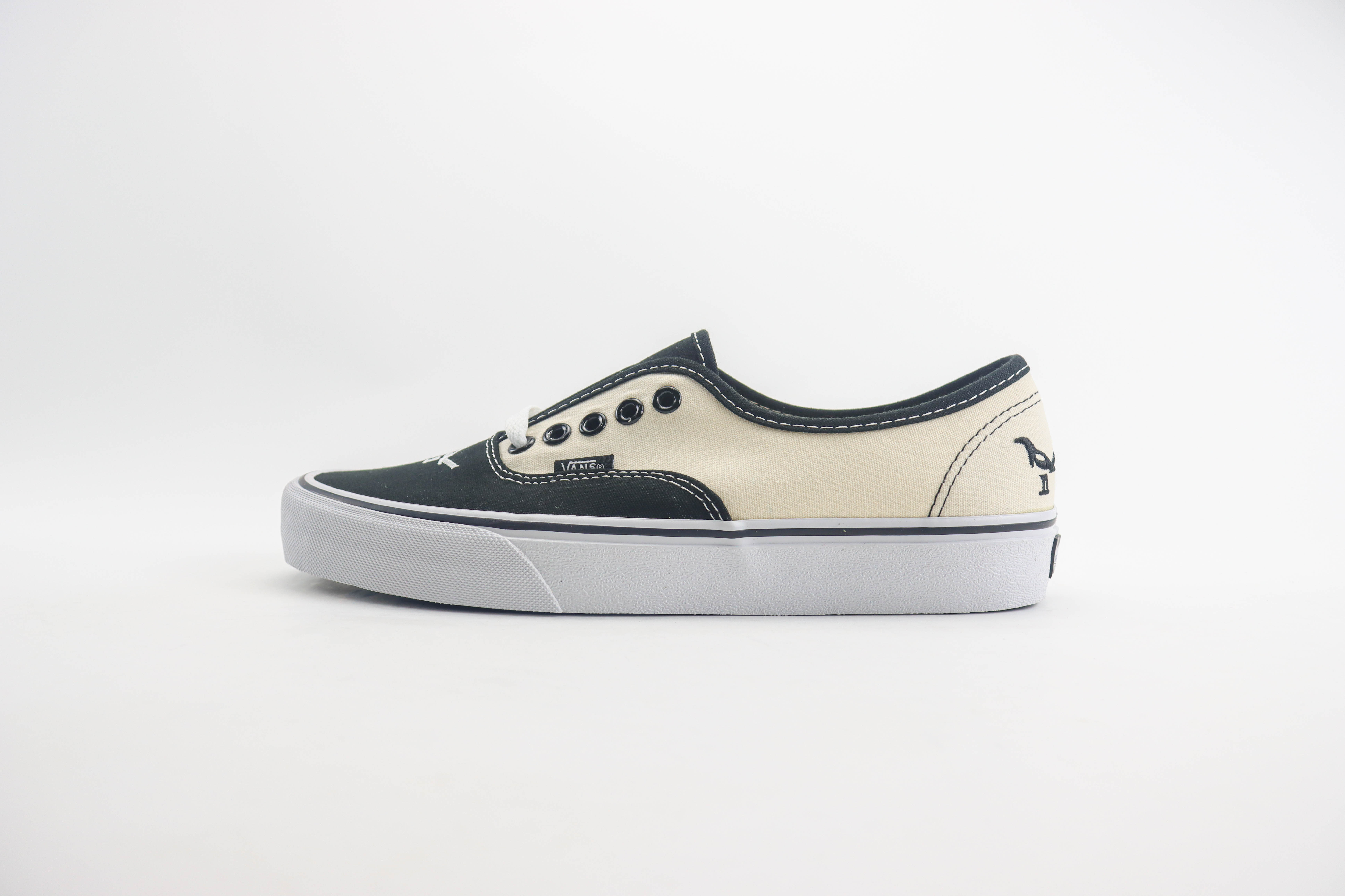 Vans Magpie Bird 'White/Black' sneakers