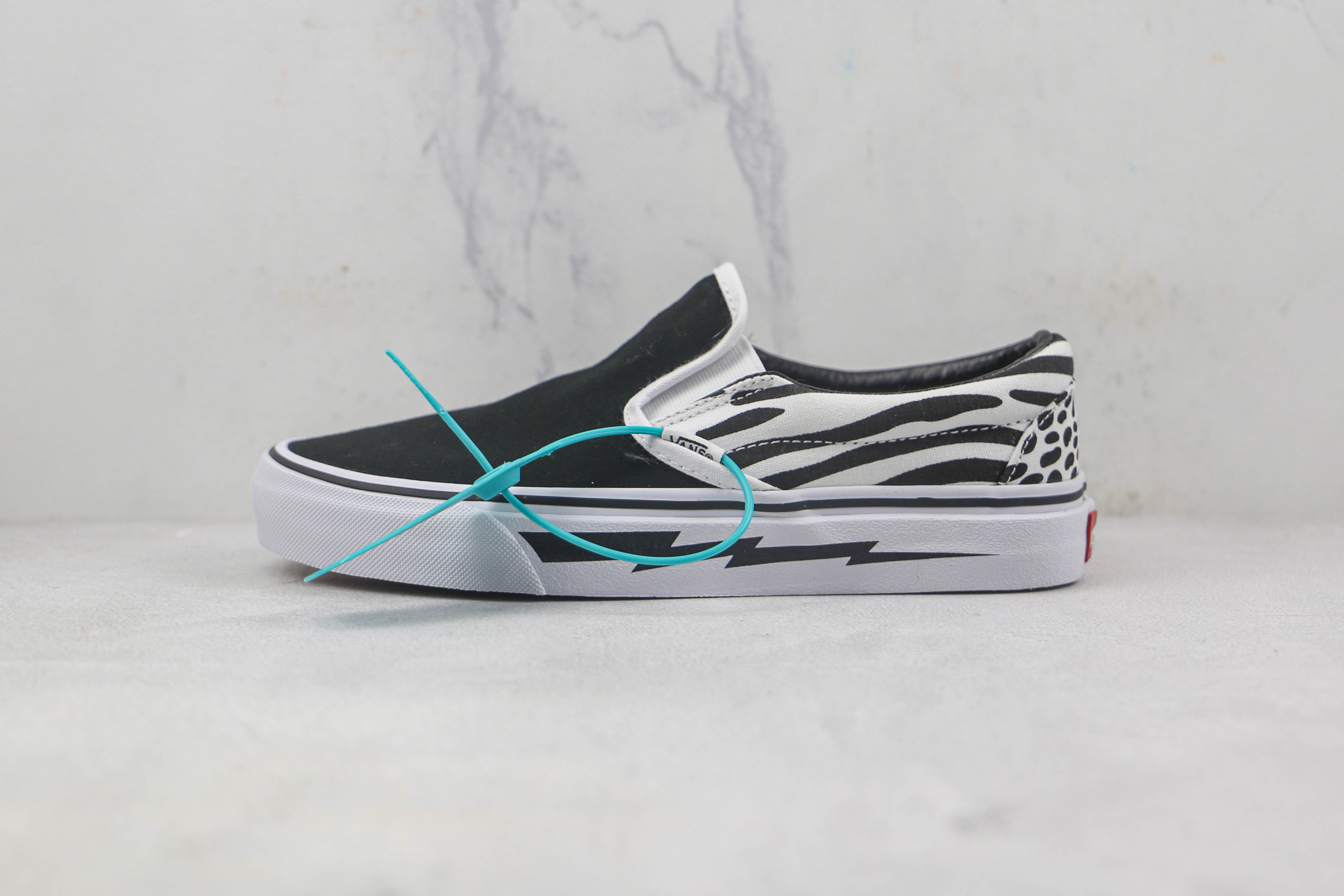 Vans Slip-On Zebra Print