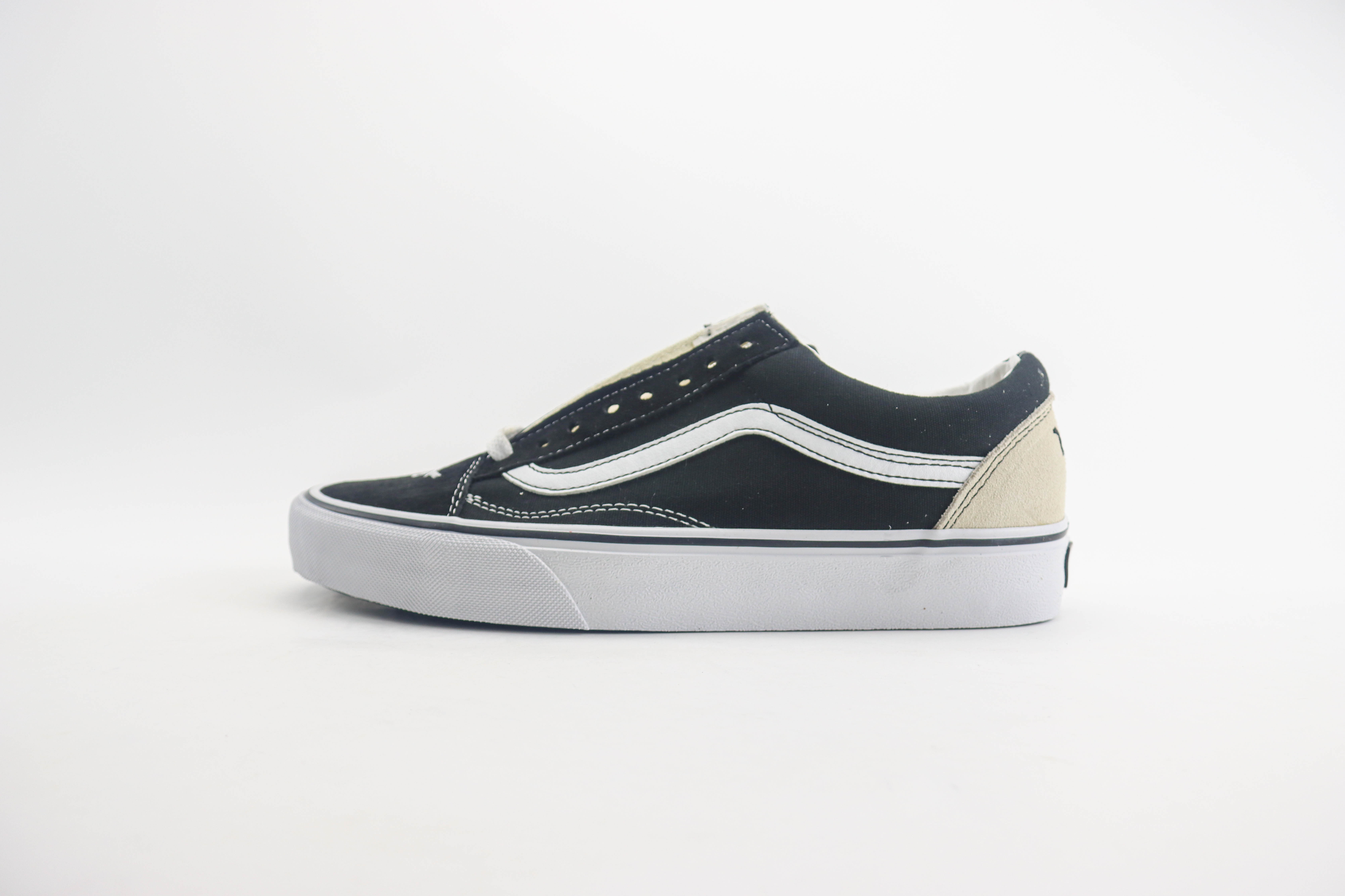 Vans Authentic Magpie Bird 'Black/White' sneakers