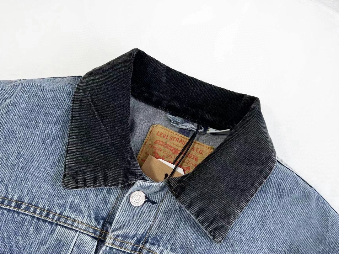 Embossed Praglad Trucker Jacket in Rugged Blue