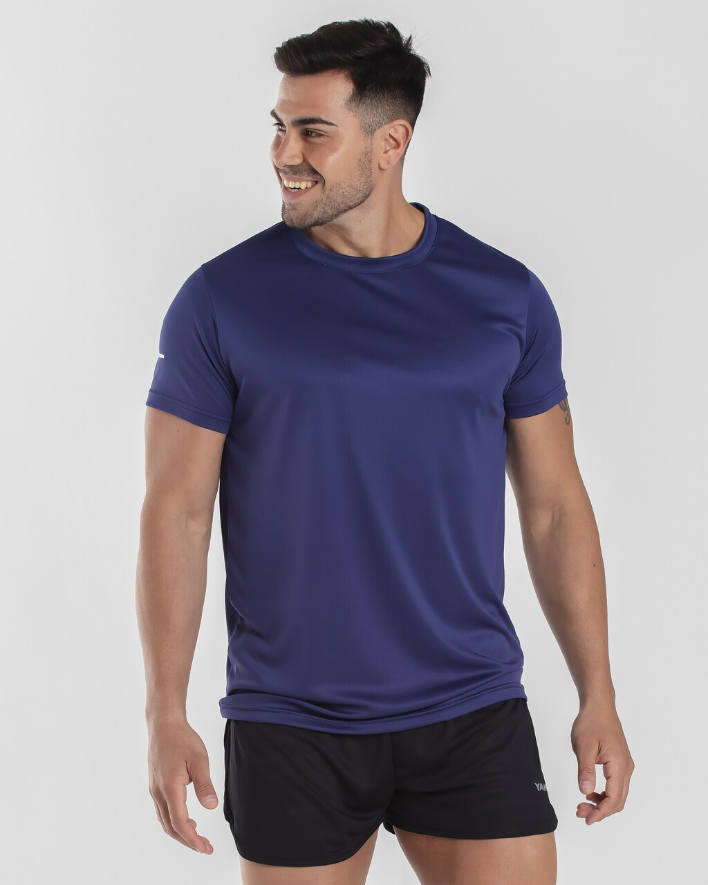 Remera deportiva Narok