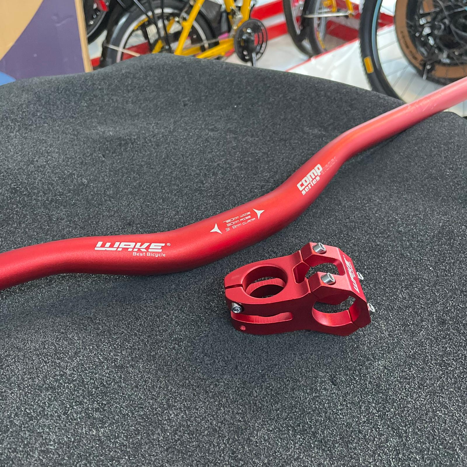 WAKE - GİDON VE BOĞAZI TAKIM (KIRMIZI)