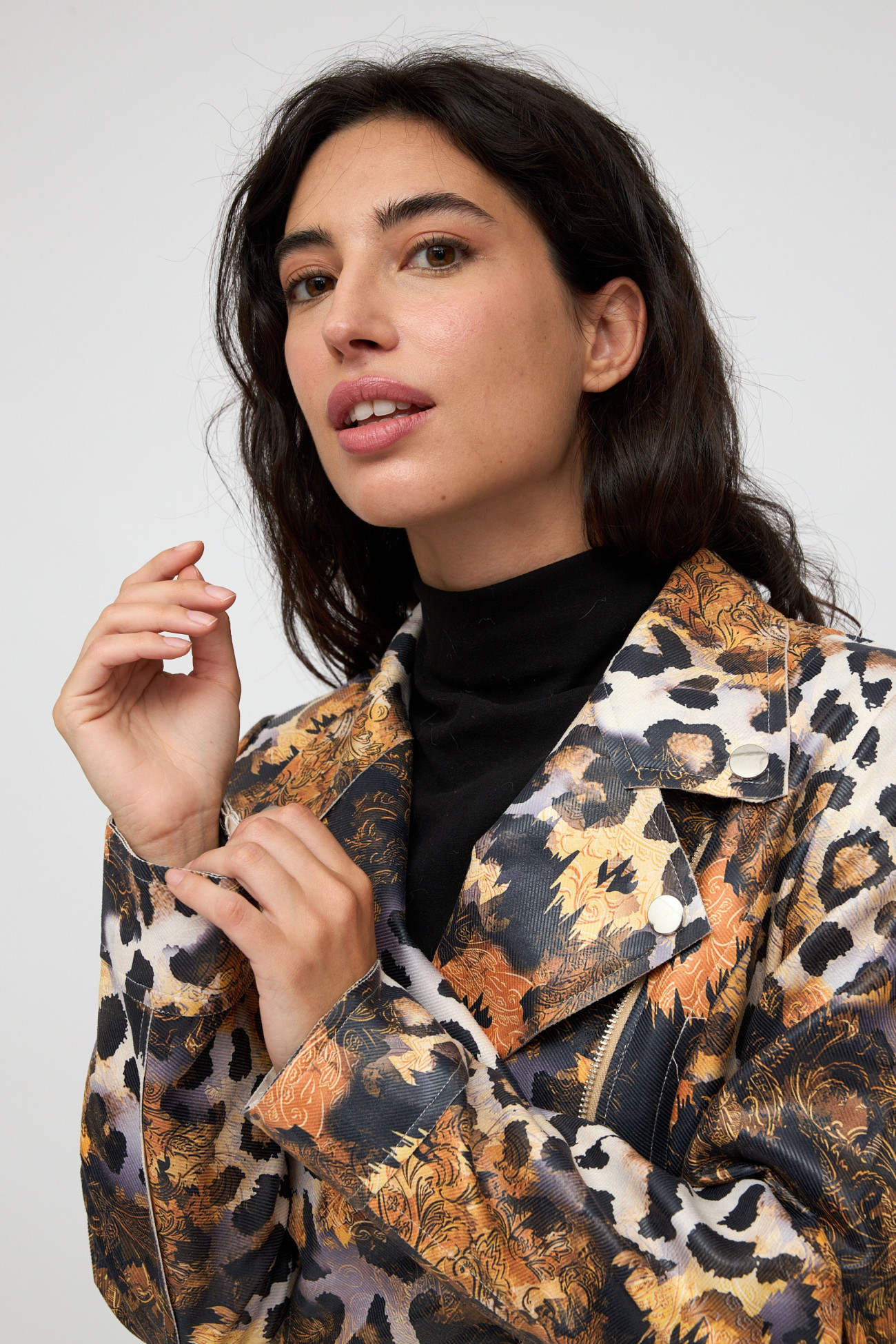 Chaqueta estampada animal print