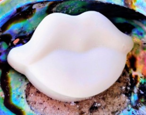 Tallow Honey Lips Organic Soap Bar 