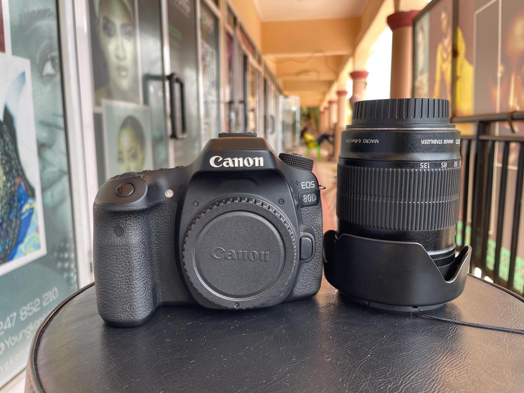 Canon EOS 80D with Lens
