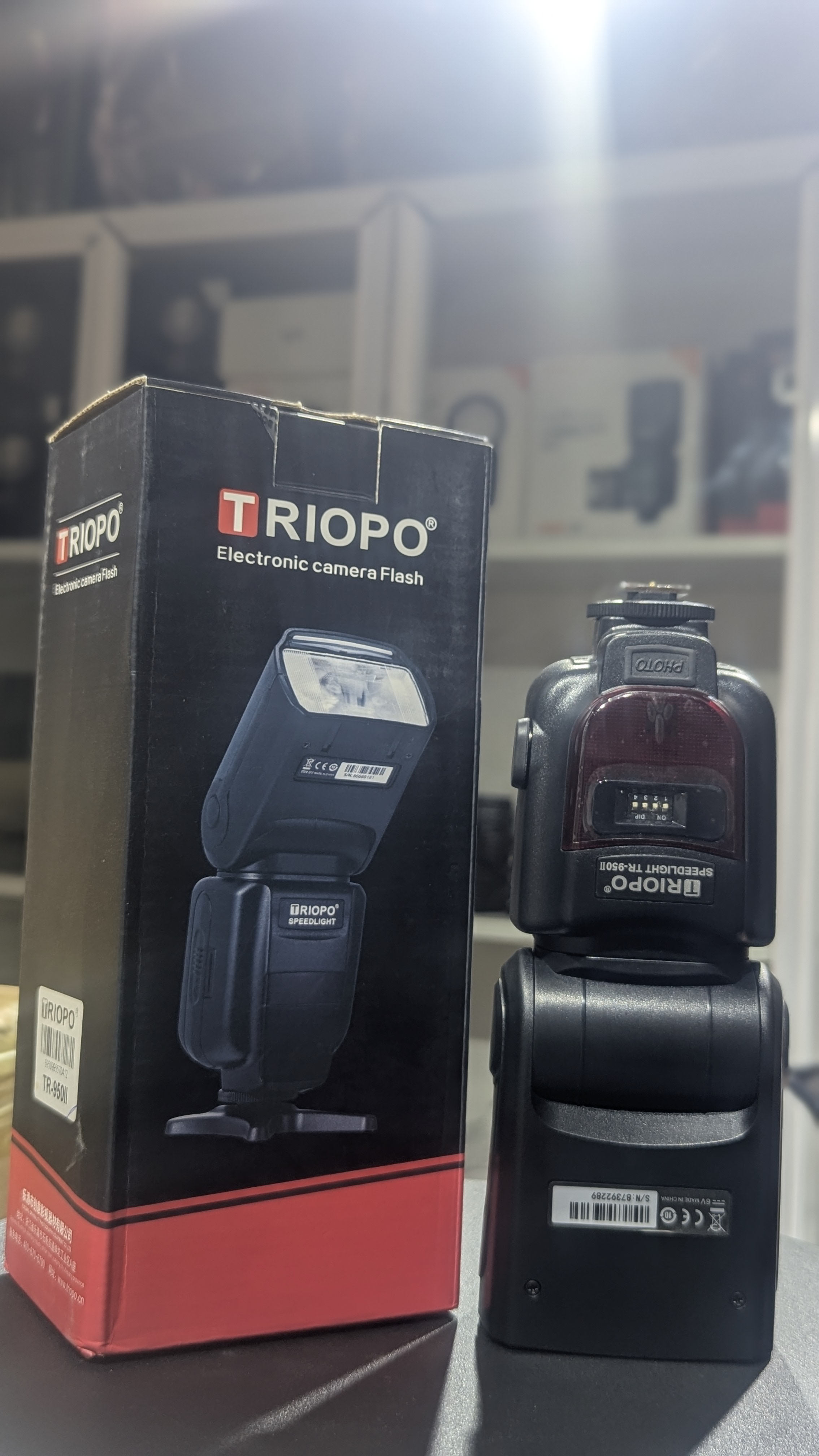 TRIOPO Electronic Camera Flash