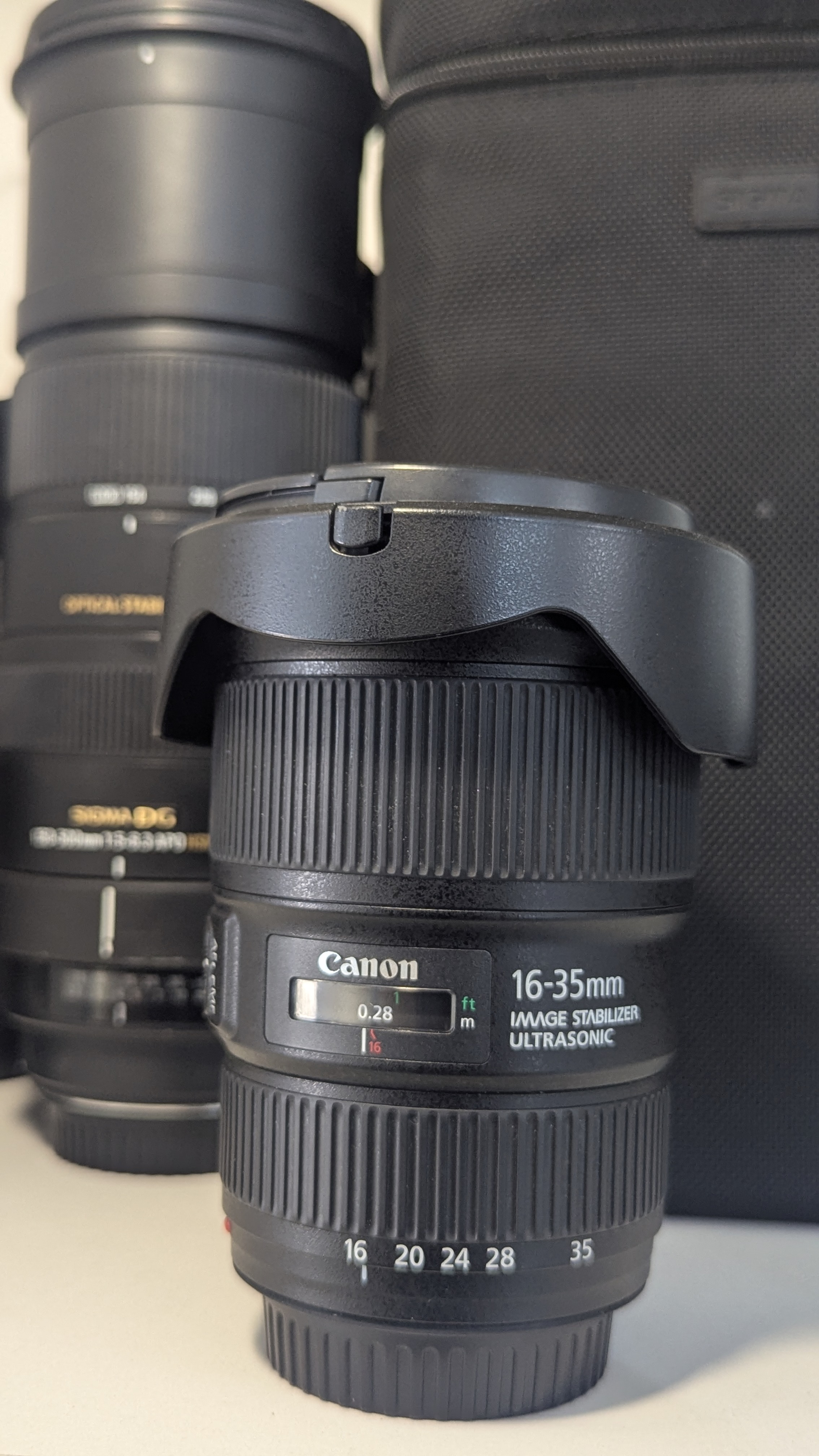 Canon EF 16-35mm f/4L IS USM Lens