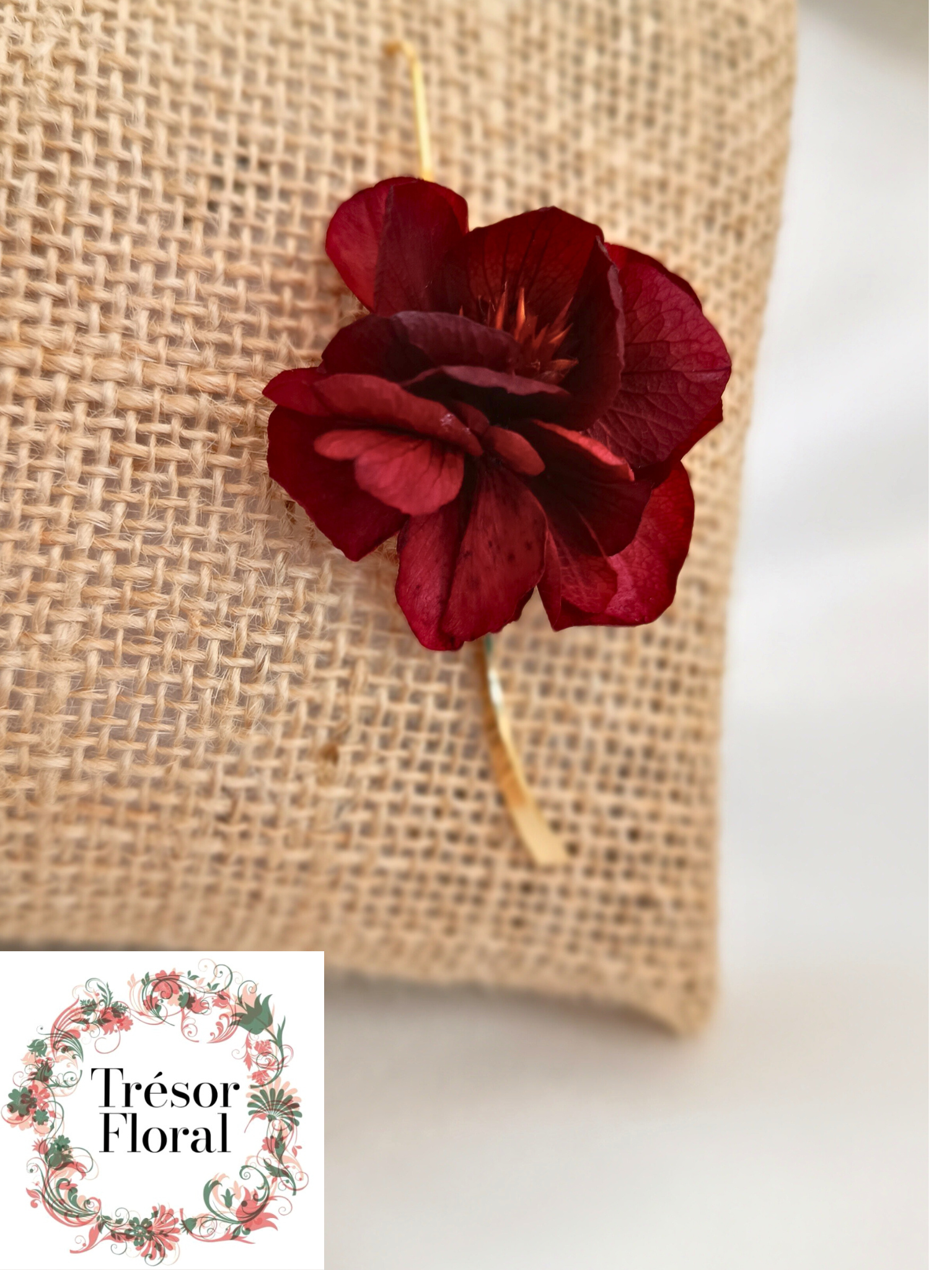 Boucles d 'oreilles bordeaux