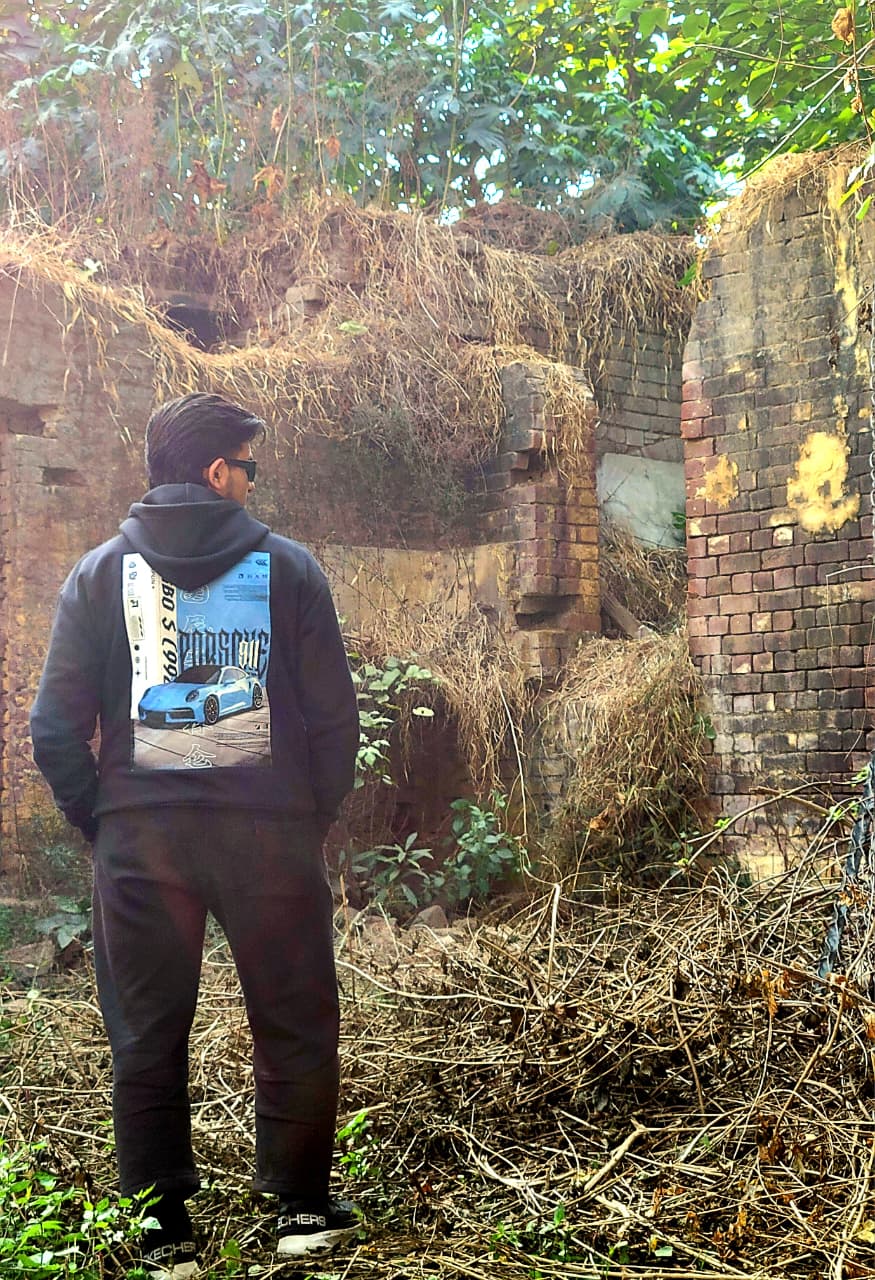 Porsche 911 Oversized Hoodie (Black) 