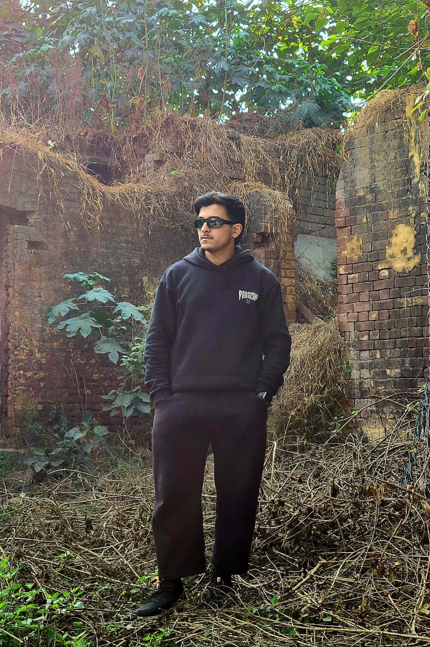 Porsche 911 Oversized Hoodie (Black) 