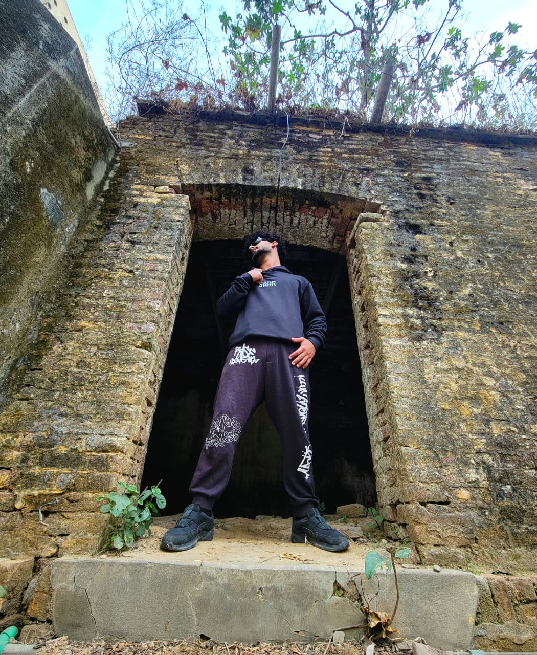 Sabr Oversized Hoodie (Black) 