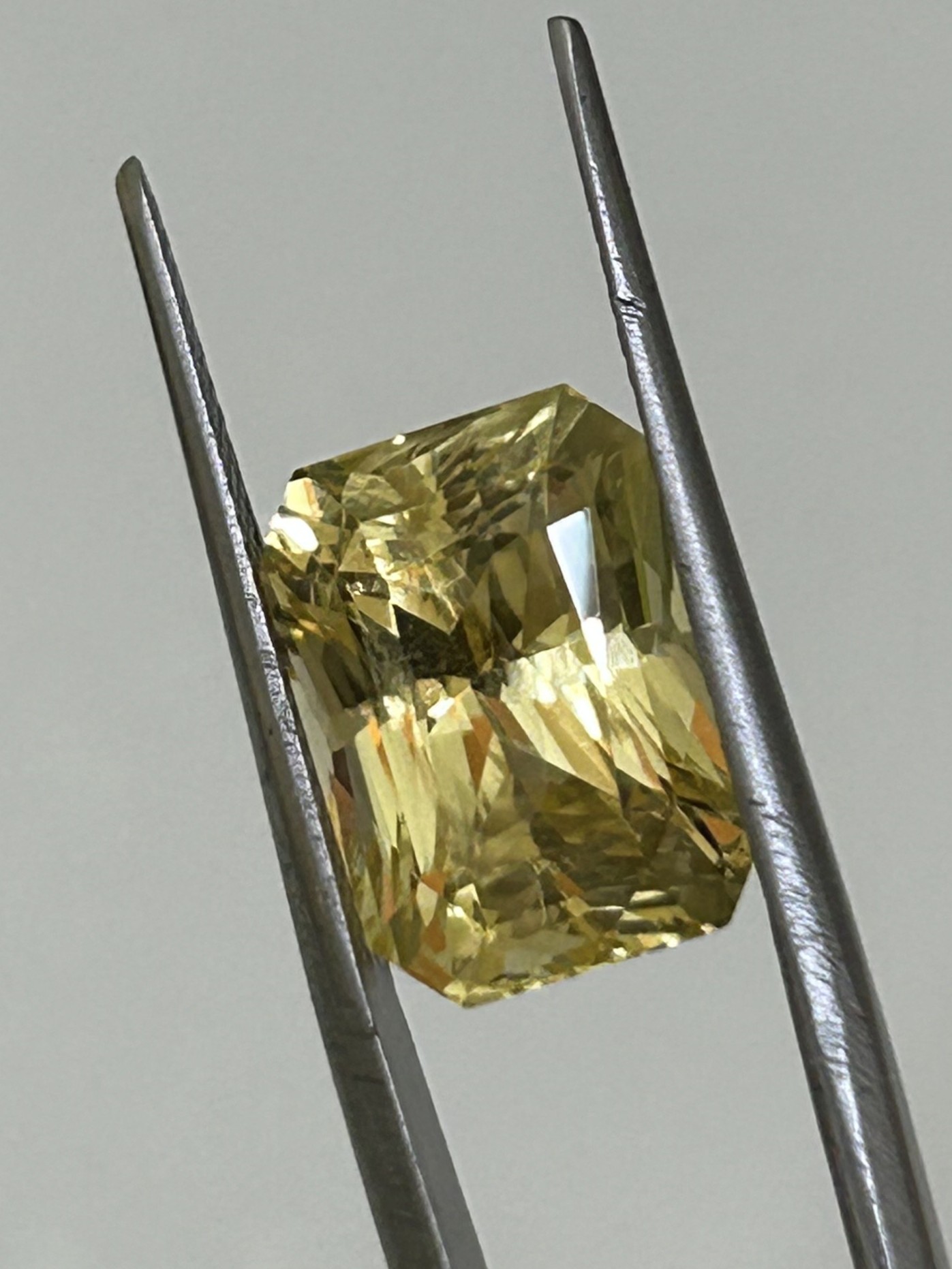 Natural Yellow Sapphire 11.05 Carat