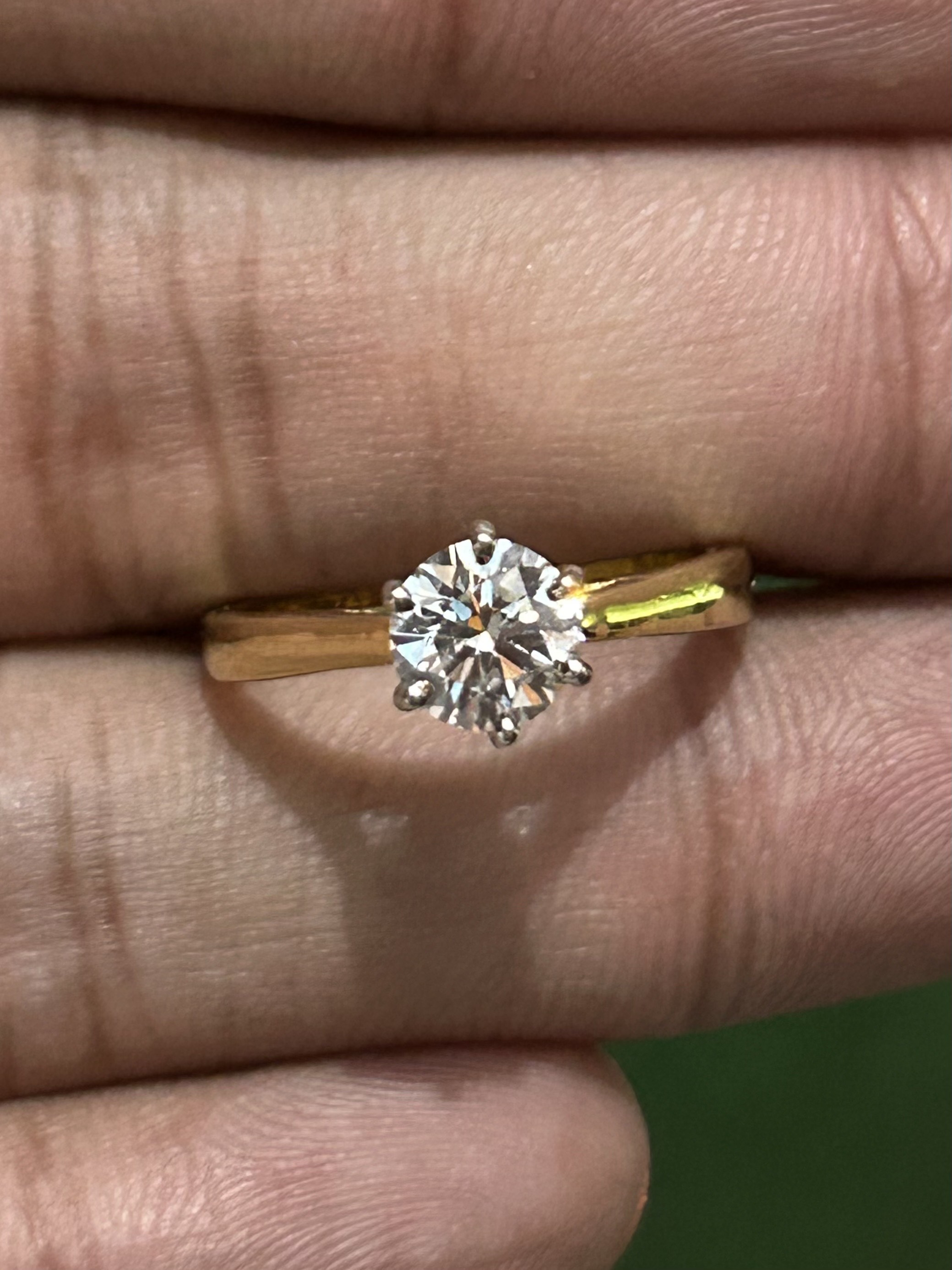 1 Carat Diamond Engagement Ring