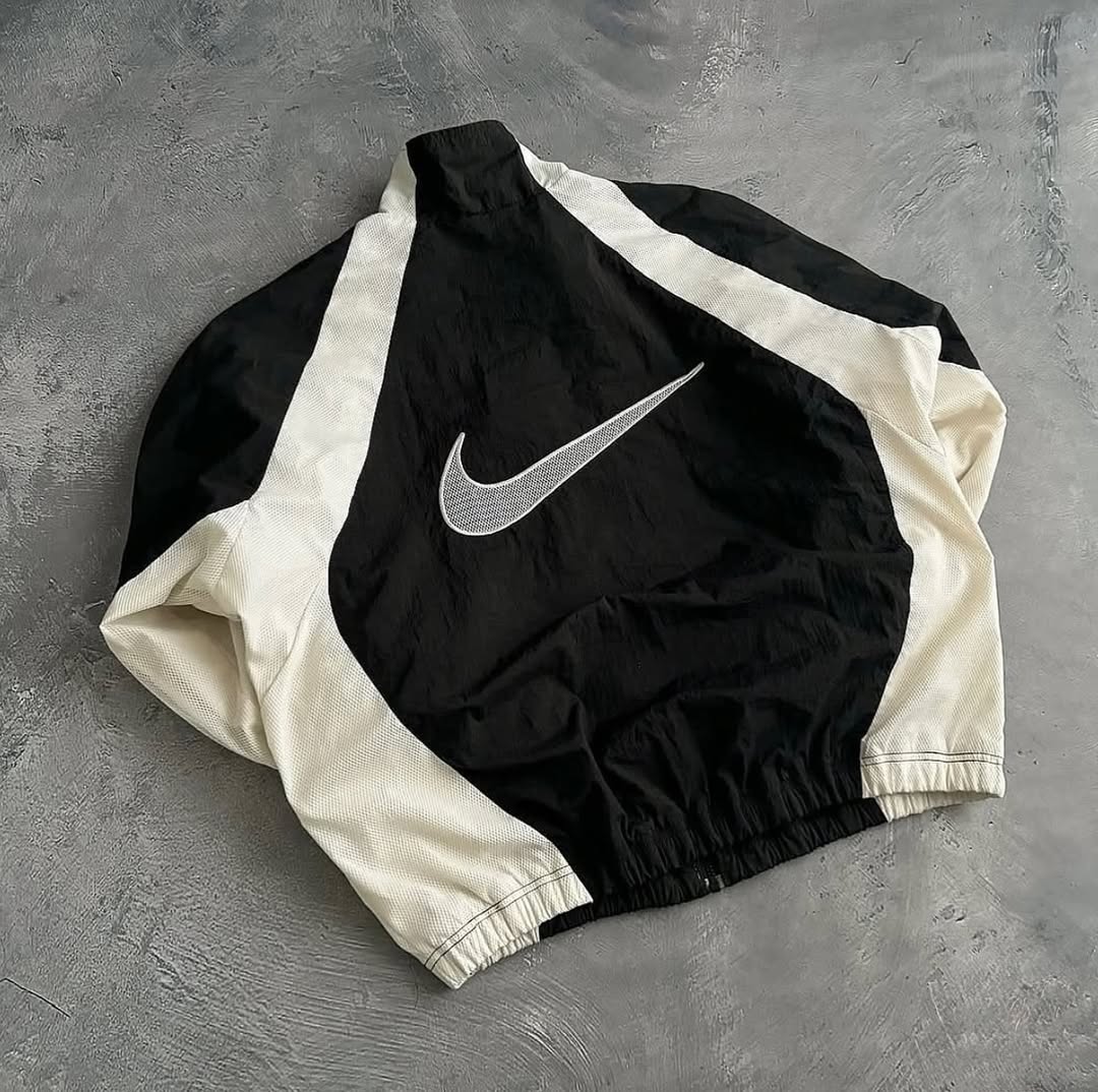 Nike Air Vintage Track Jacket – Black & White
