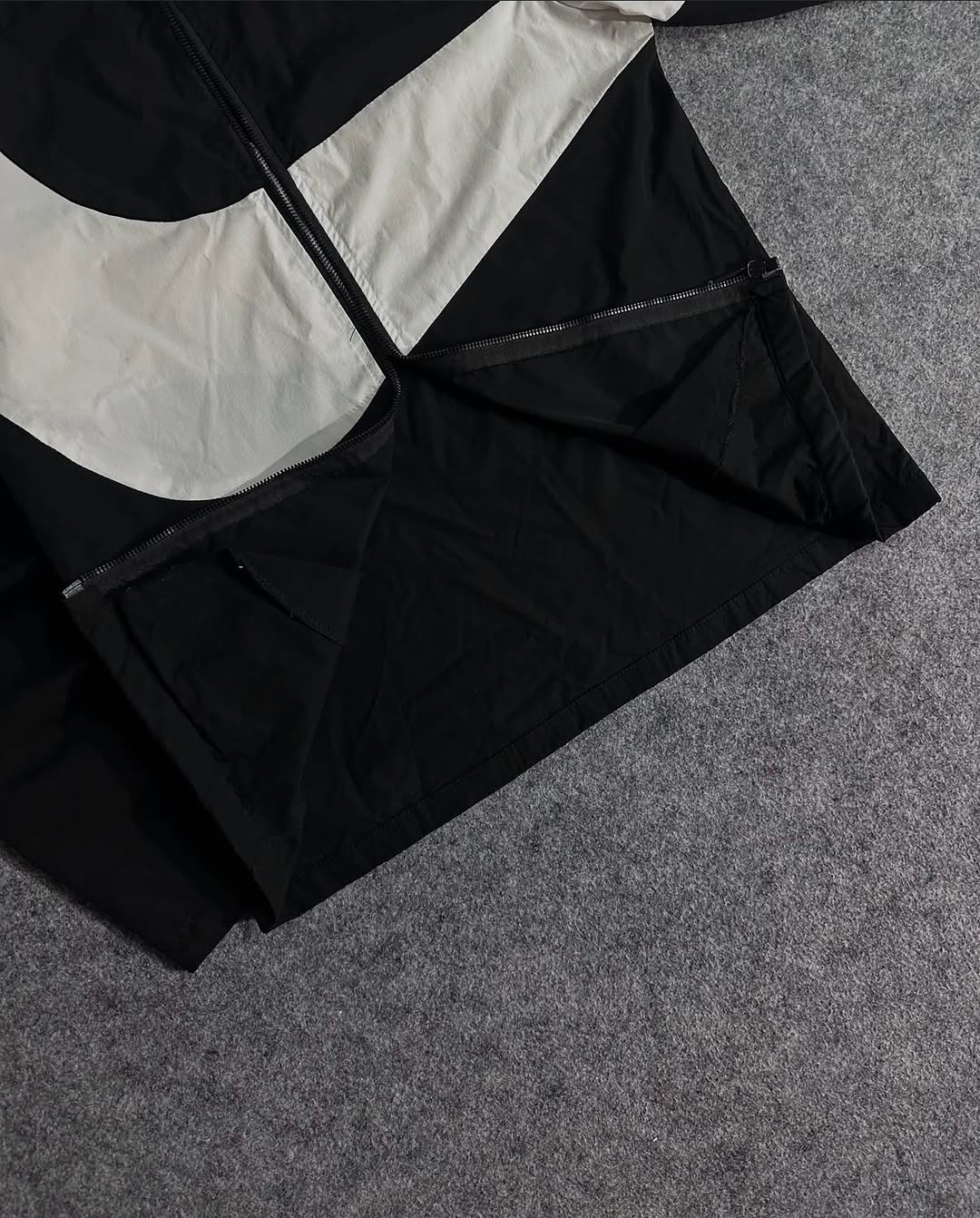 Nike Air Vintage Track Jacket – Black & White