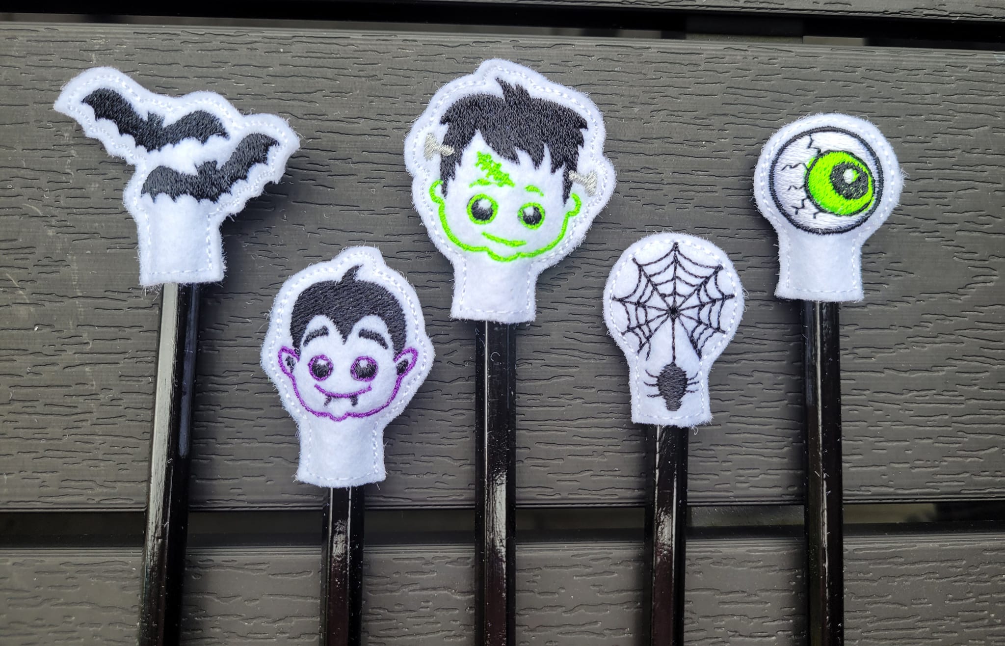 Stickdatei ITH Stifte Topper Halloween