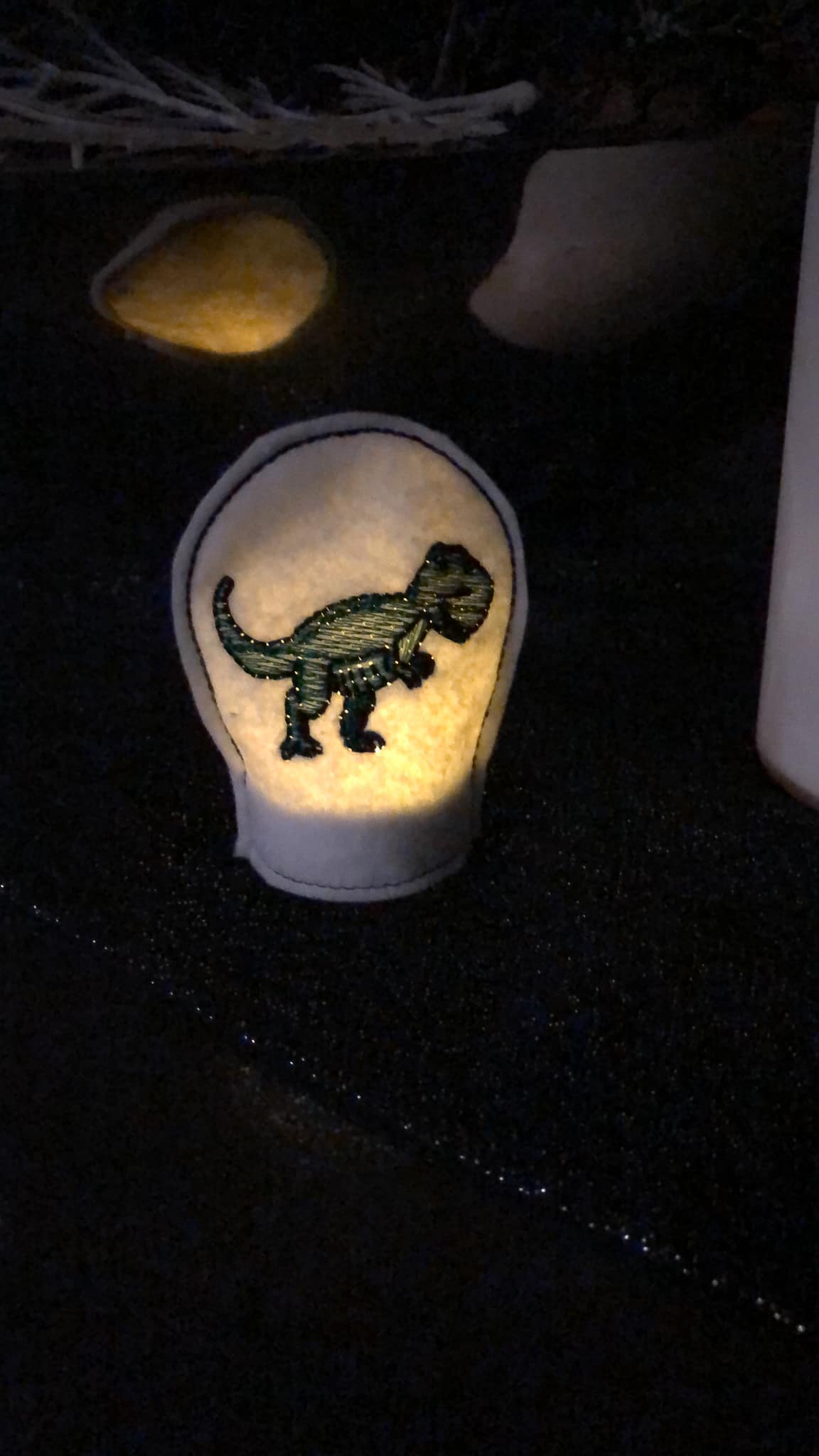 Stickdatei ITH LED Teelicht Cover Dinosaurier