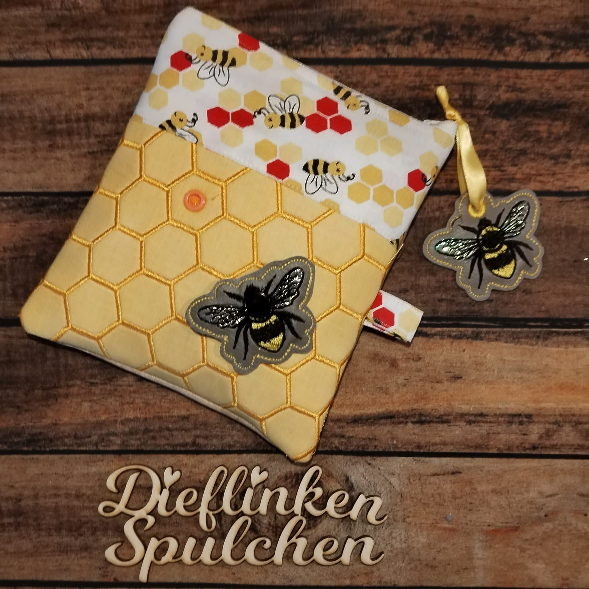 Stickdatei Hintergrund allover Bienen Wabe
