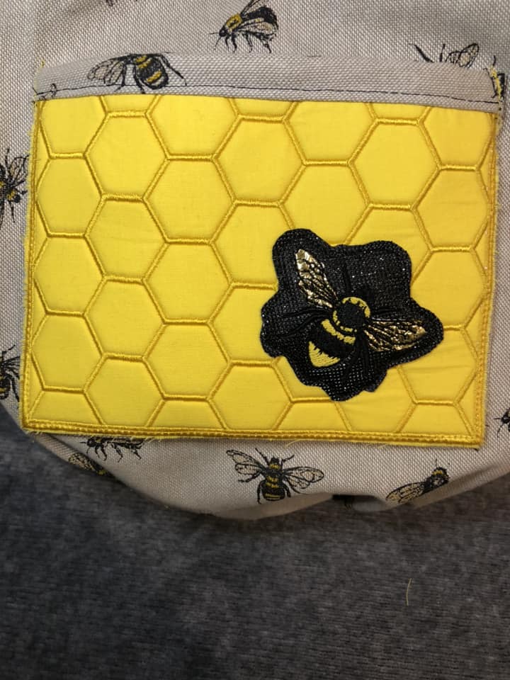 Stickdatei Hintergrund allover Bienen Wabe