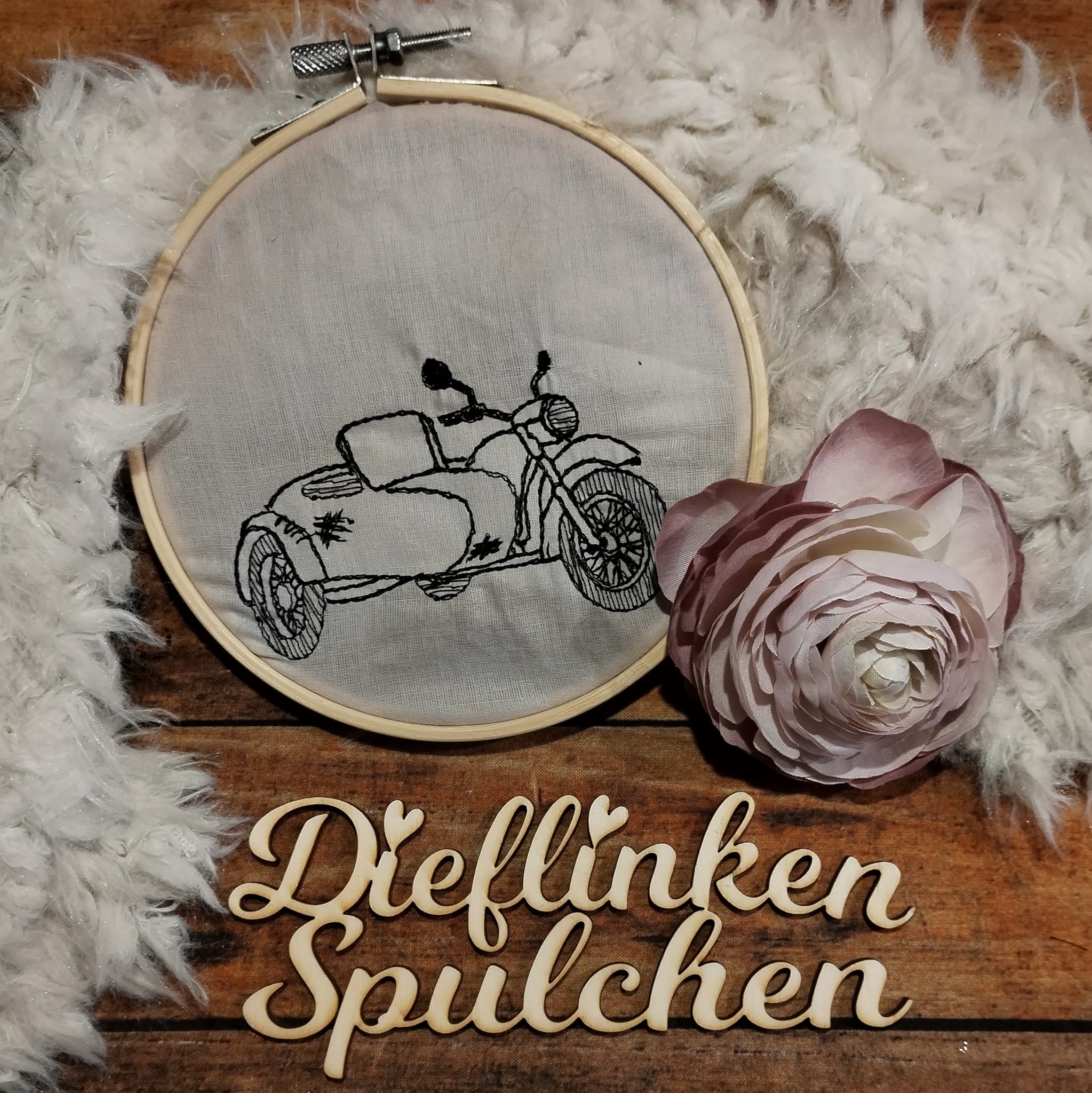 Stickdatei scribble Motorrad mit Beiwagen