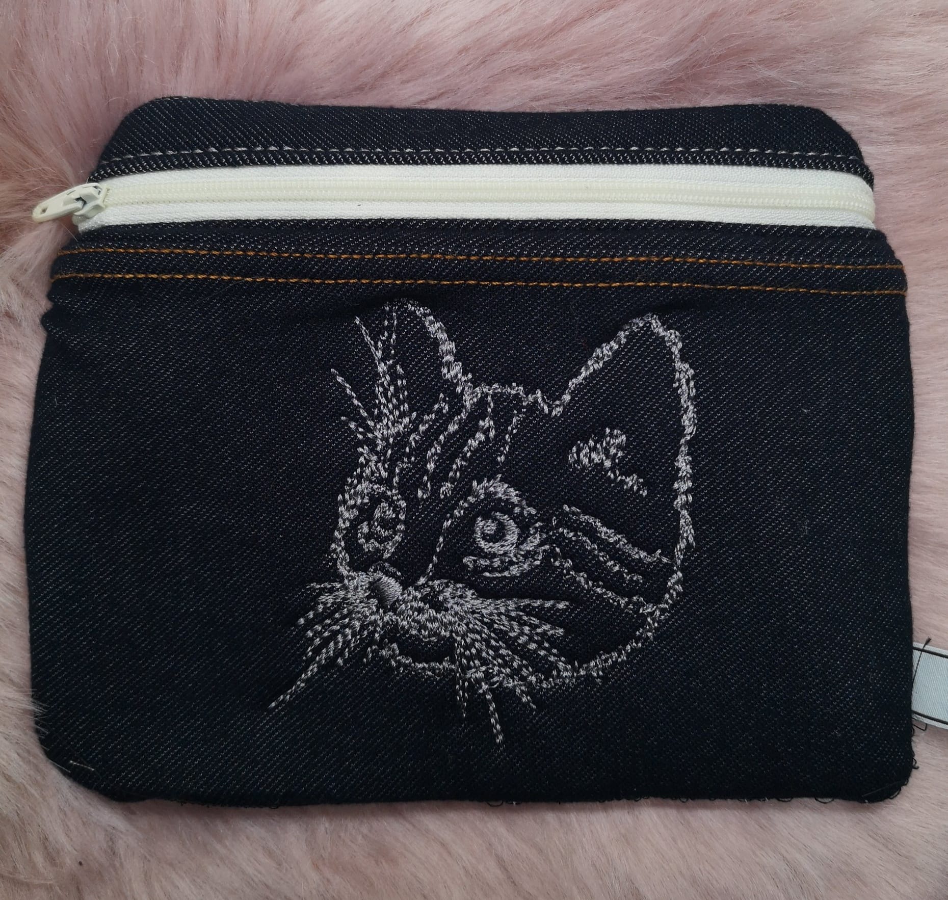 Stickdatei scribble Katzen Kopf in 2 Variationen