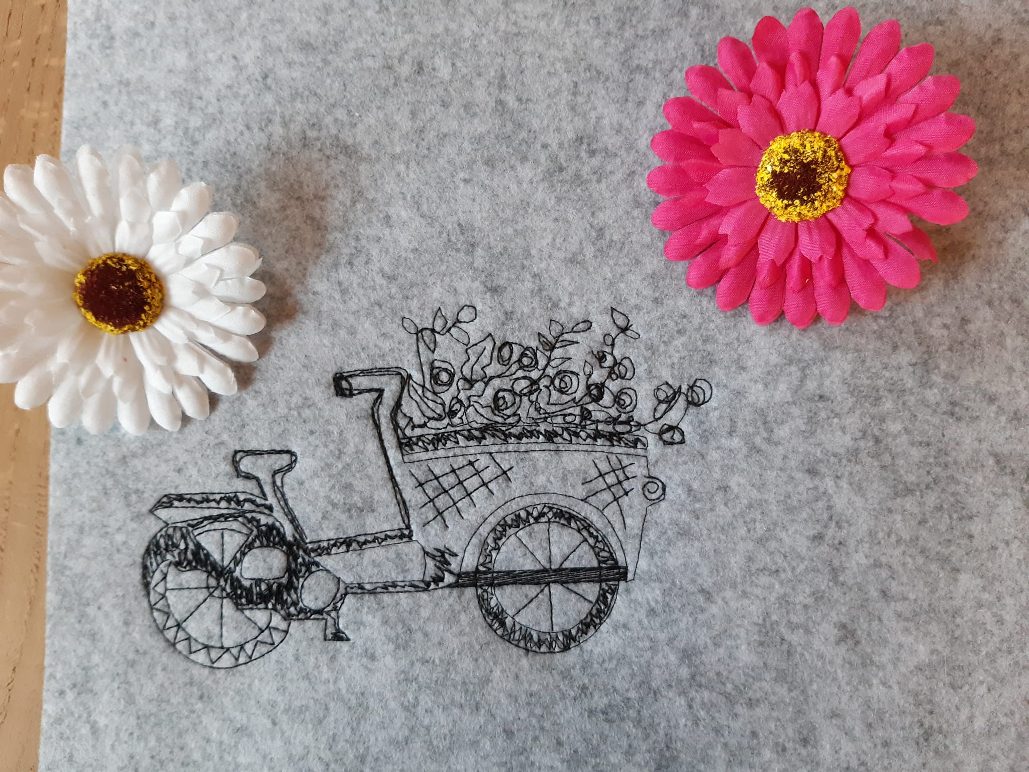 Stickdatei scribble Lastenrad