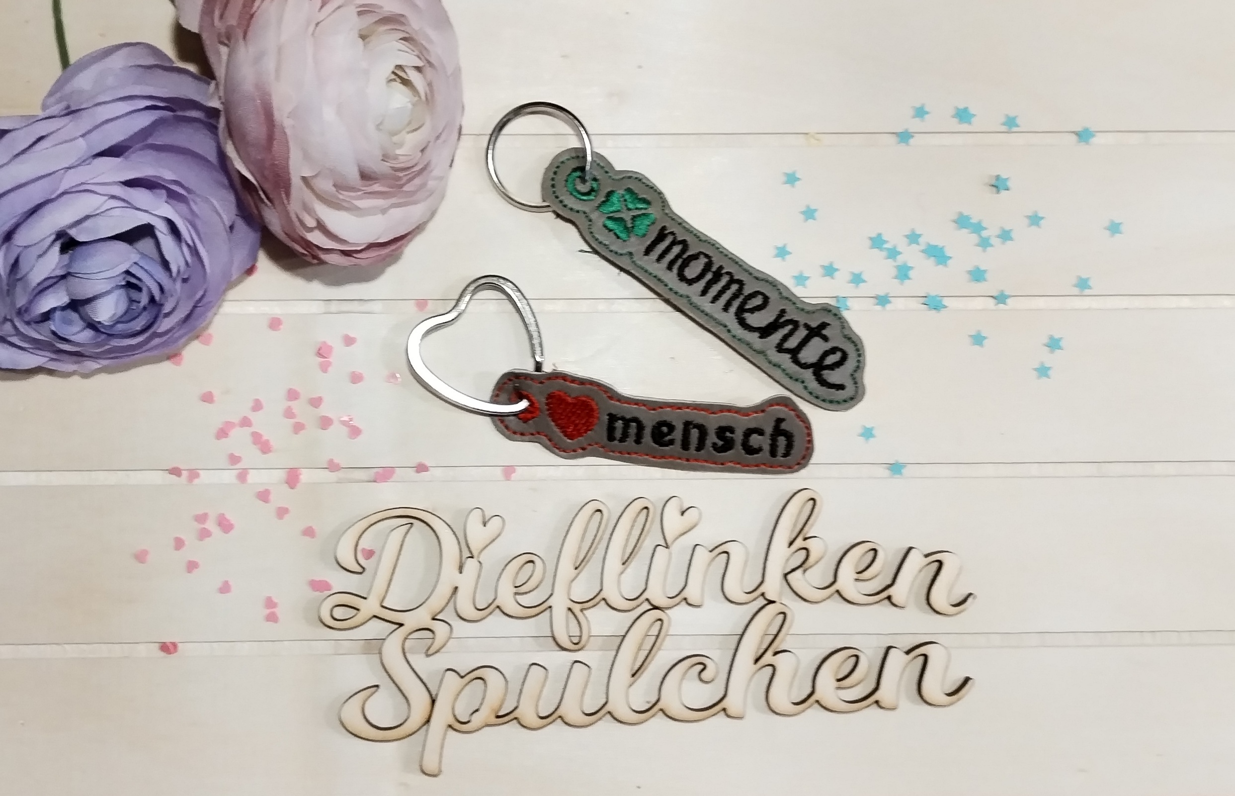Stickdatei ITH Schlüsselanhänger Herzensmensch und Glücksmomente