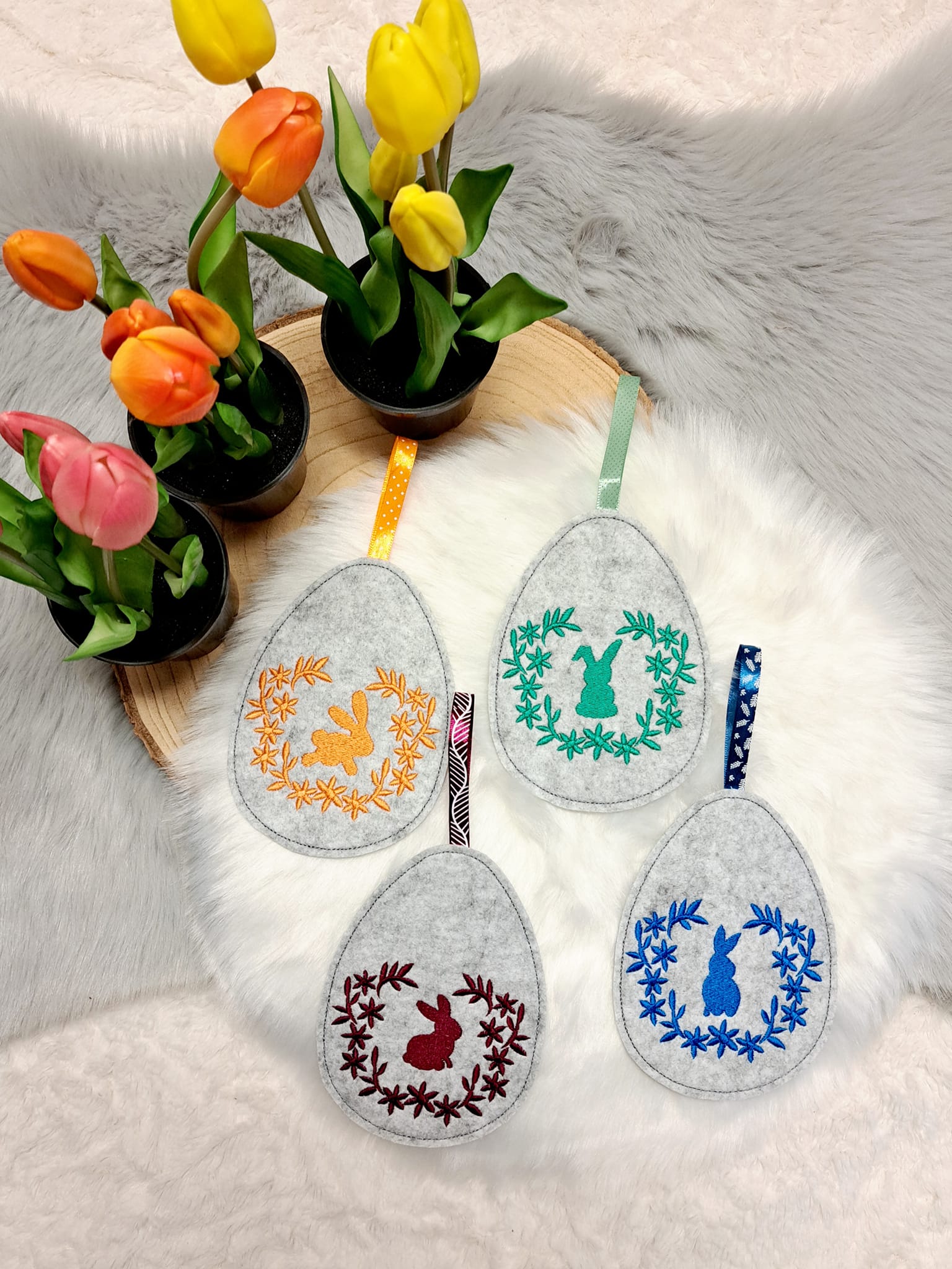 Stickdatei ITH Eier Aufhänger mit Hase filigran