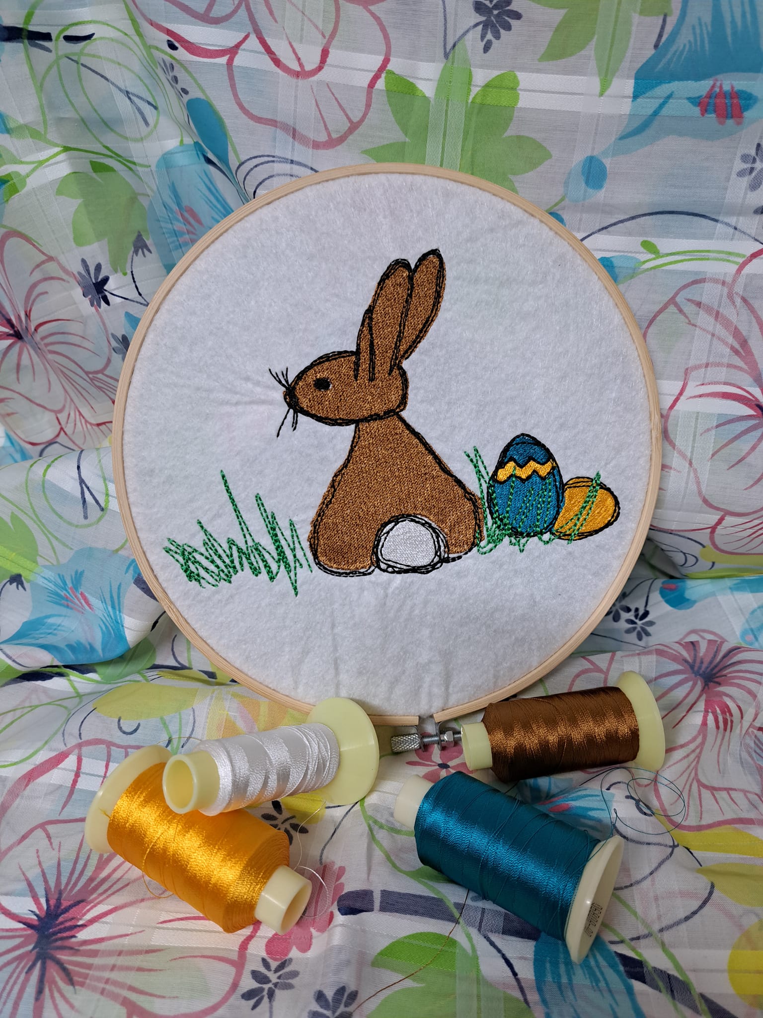 Stickdatei scribble / Vollstick Hase mit Eier