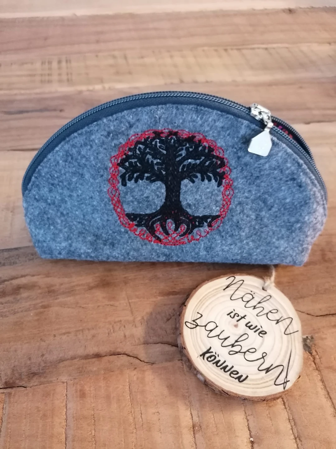 Stickdatei Wikinger Baum Yggdrasil