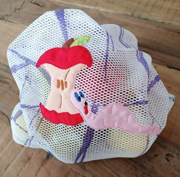 Stickdatei Applikation Wurm mit Apfel