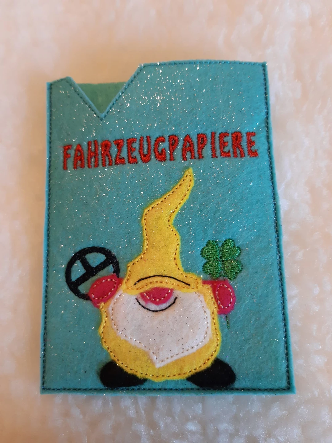 Stickdatei ITH Fahrzeugpapier Hülle