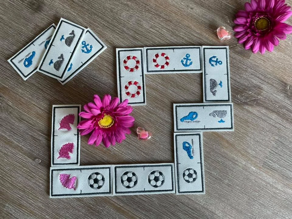 Stickdatei ITH Spiel Domino mit Motiven