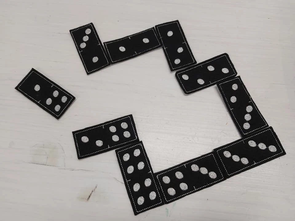 Stickdatei ITH Spiel Domino