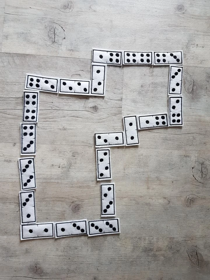 Stickdatei ITH Spiel Domino