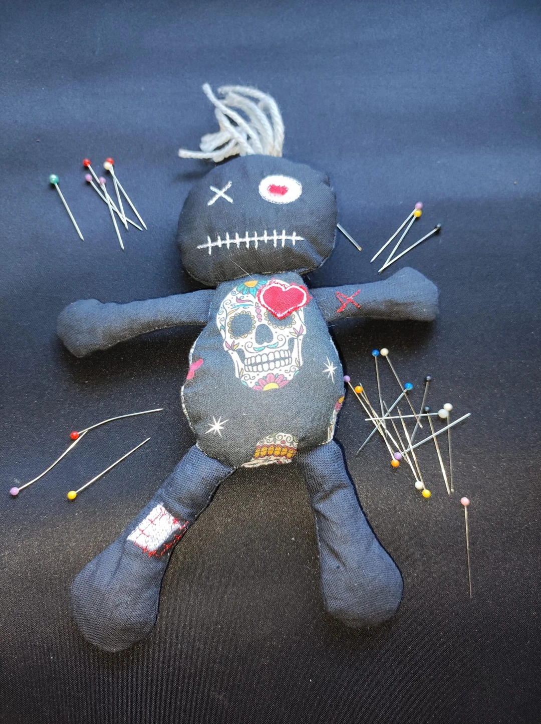 Stickdatei ITH Nadelkissen Voodoo