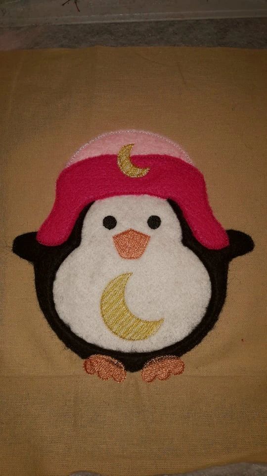 Stickdatei doodle Applikation Pinguin