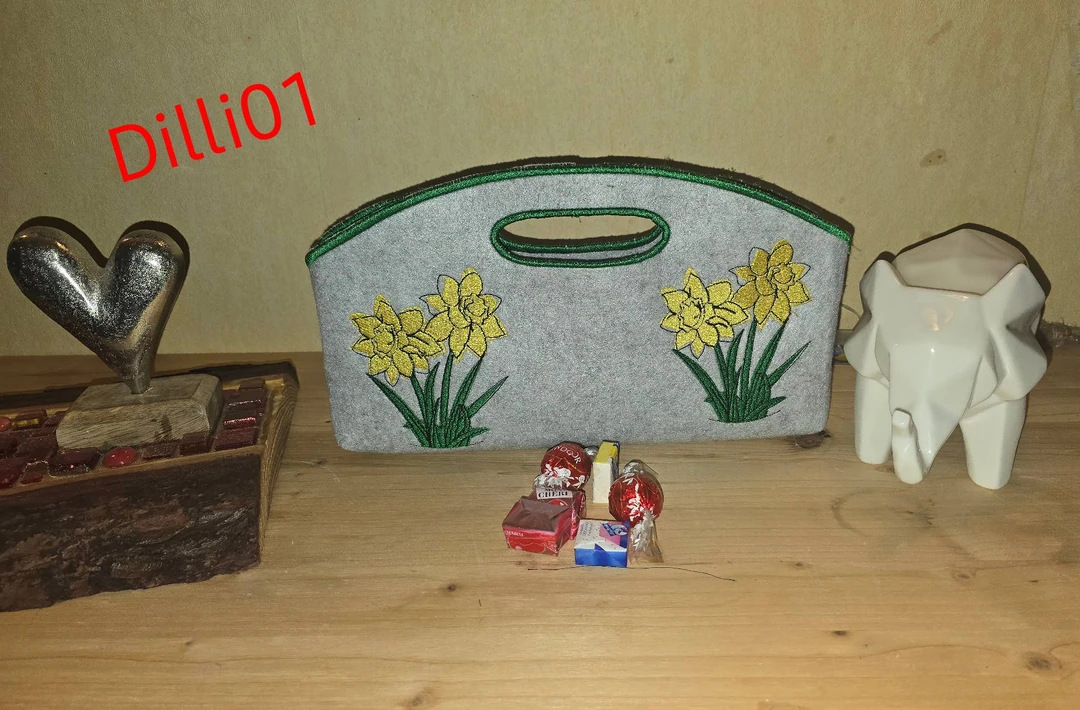 Stickdatei Vollstick Osterglocke