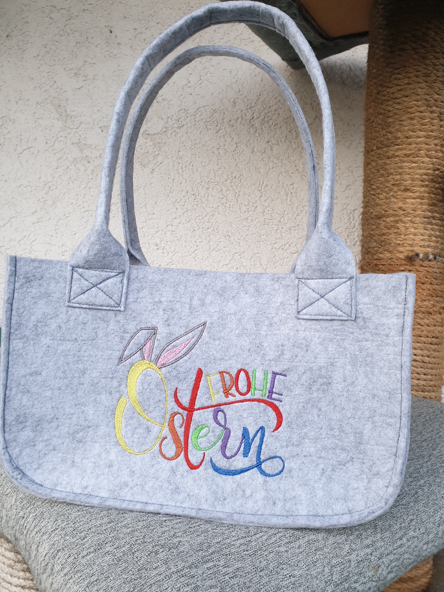 Stickdatei Schrift "Frohe Ostern"