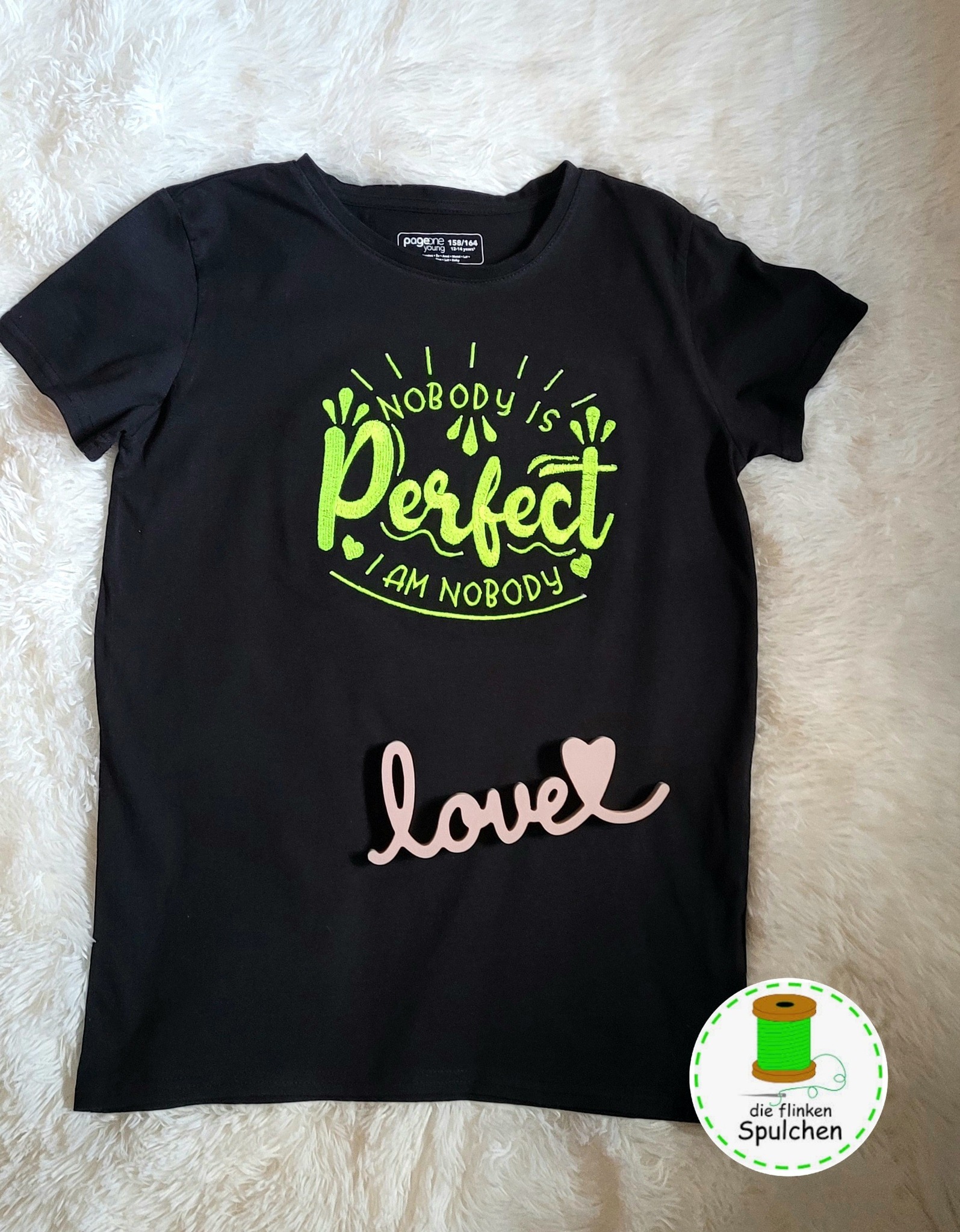 Stickdatei Spruch Nobody is Perfect