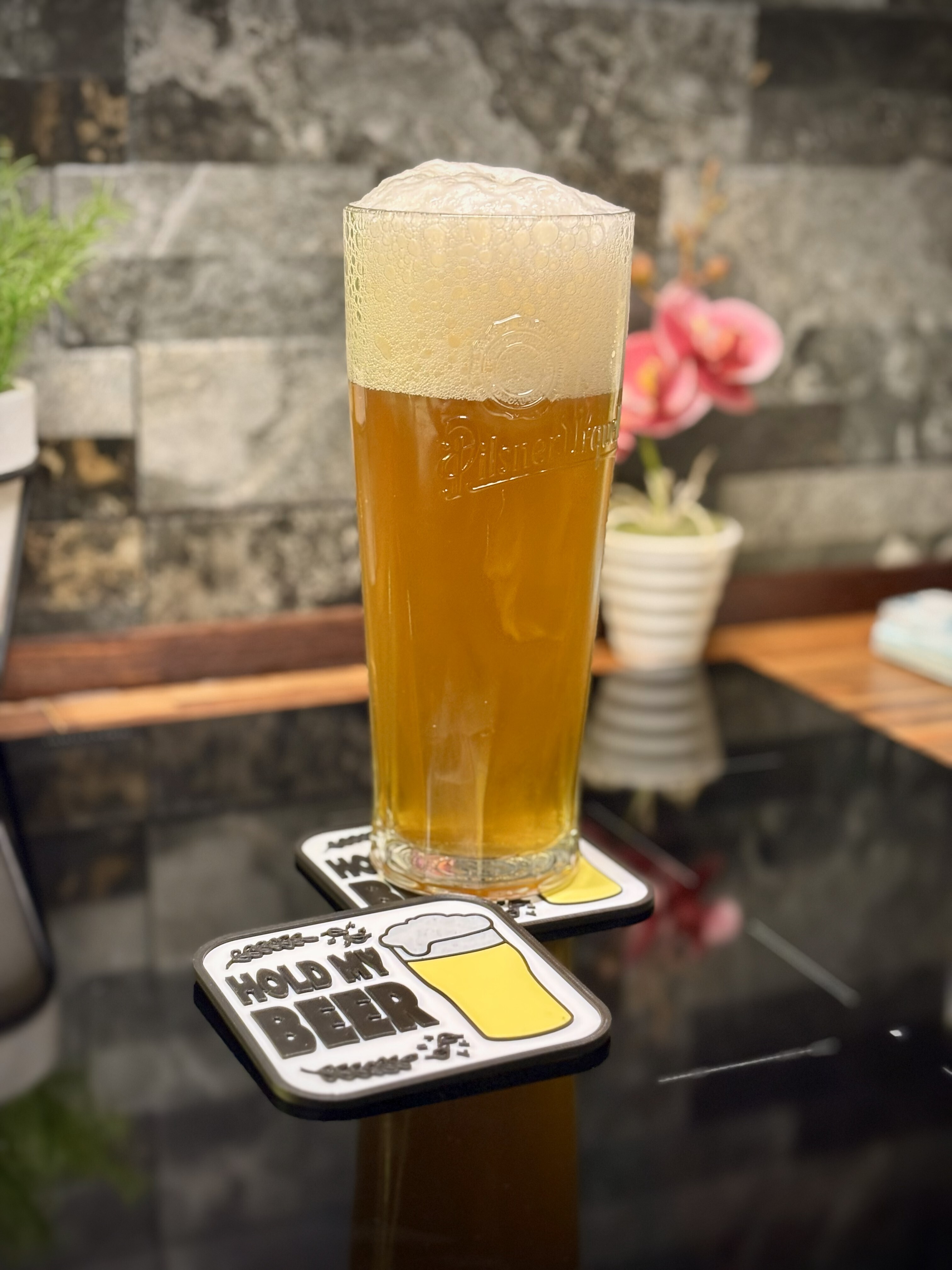 Sottobicchiere “Hold My Beer”