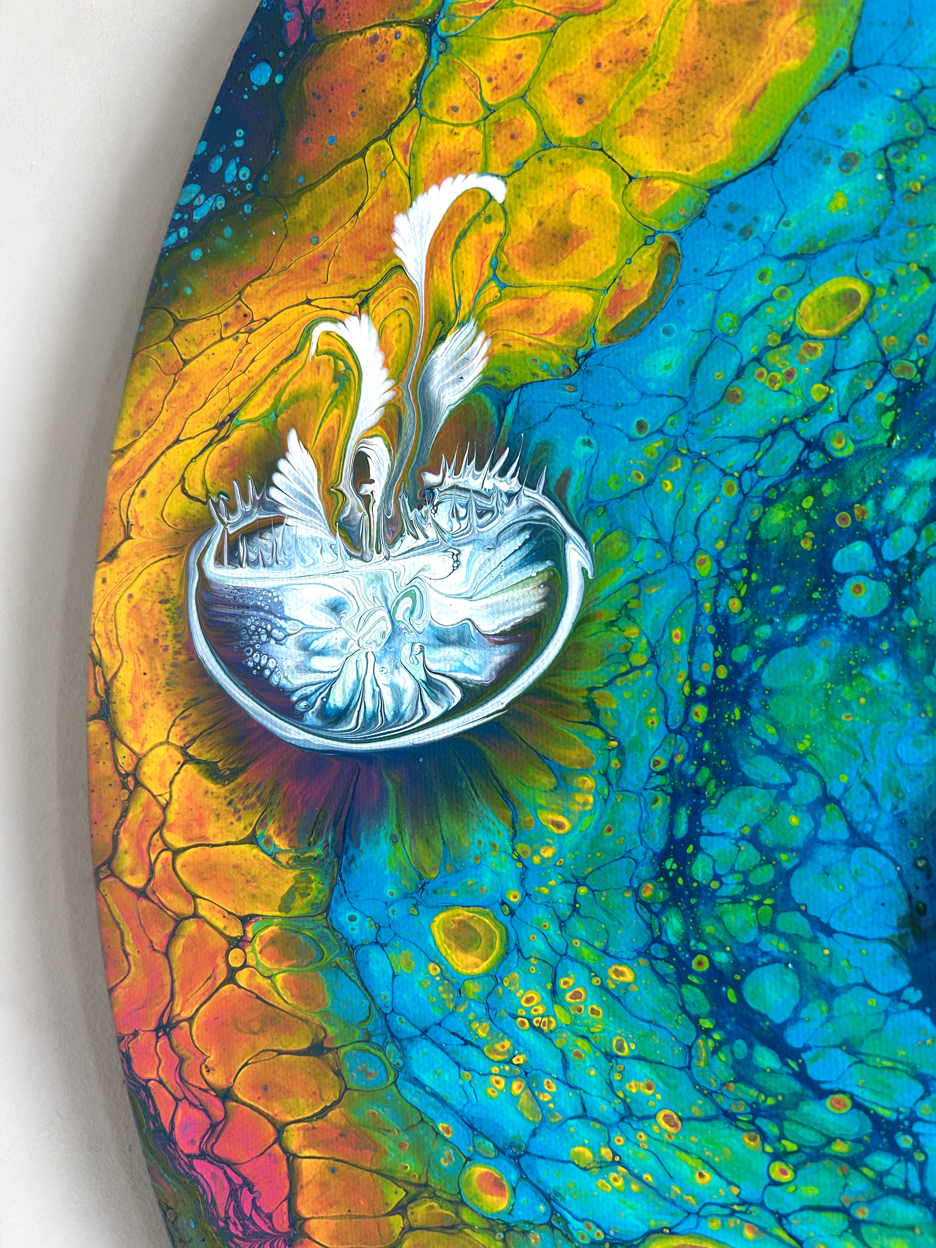 Abstract Round Painting