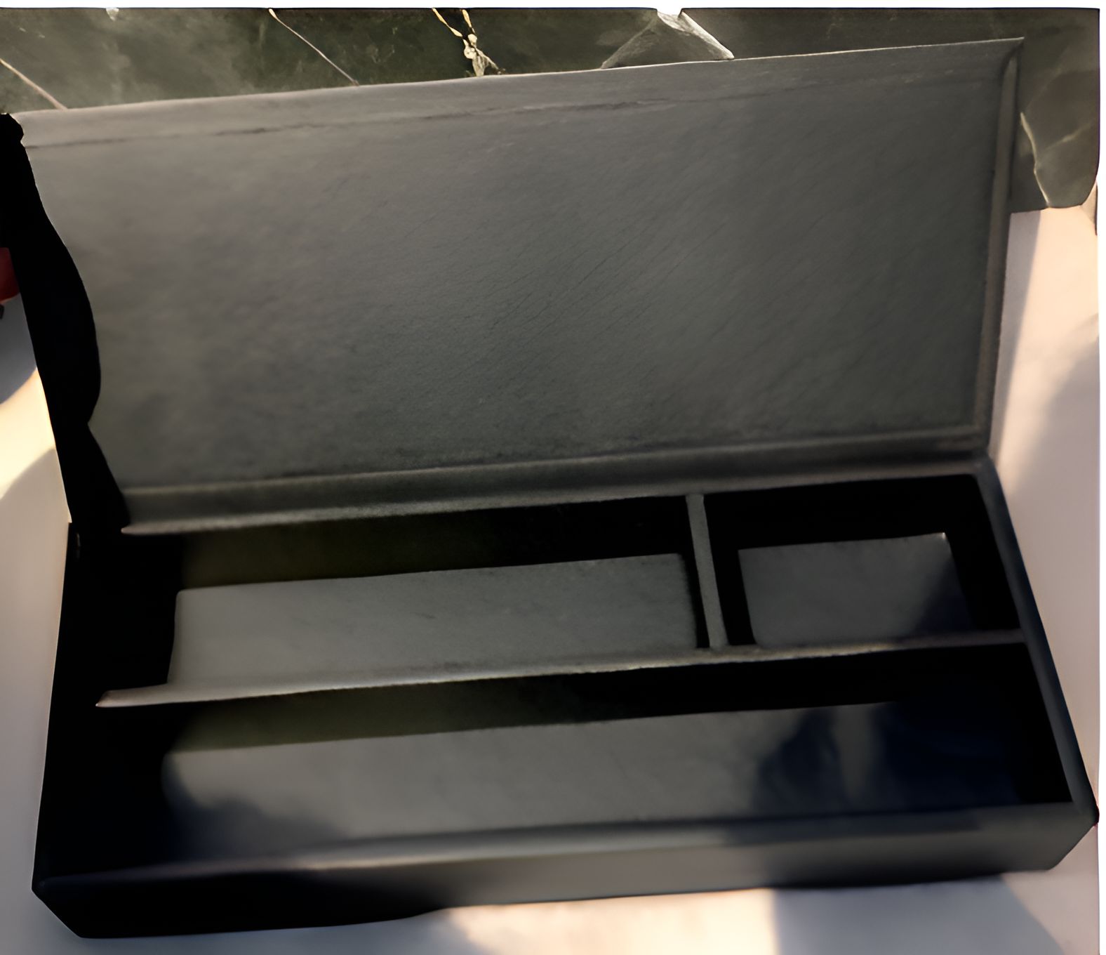 DERİ KIRTASİYE KUTUSU