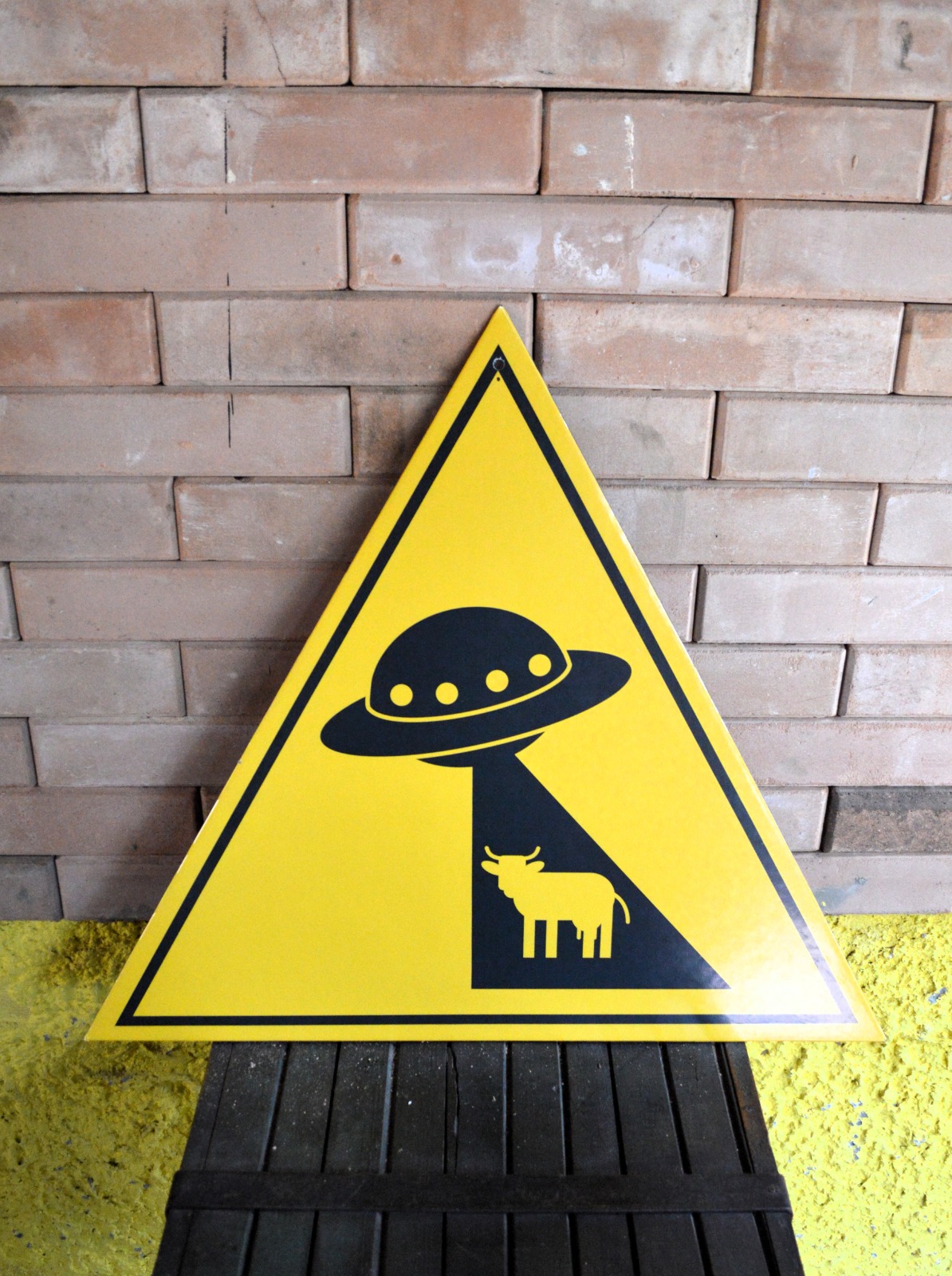 Placa de Sinalização de UFO